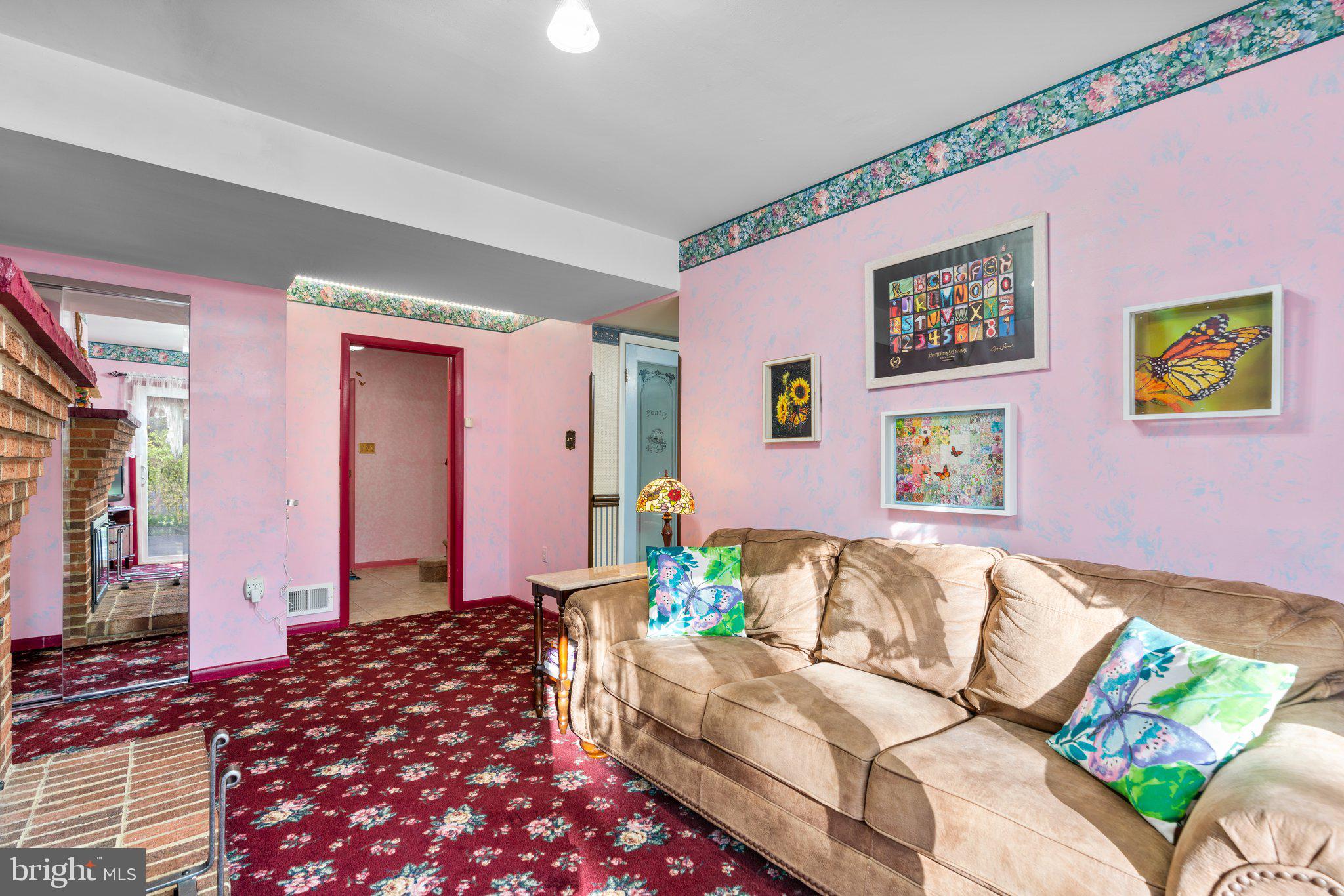 VILLAGE OF OWEN BROWN - Residential