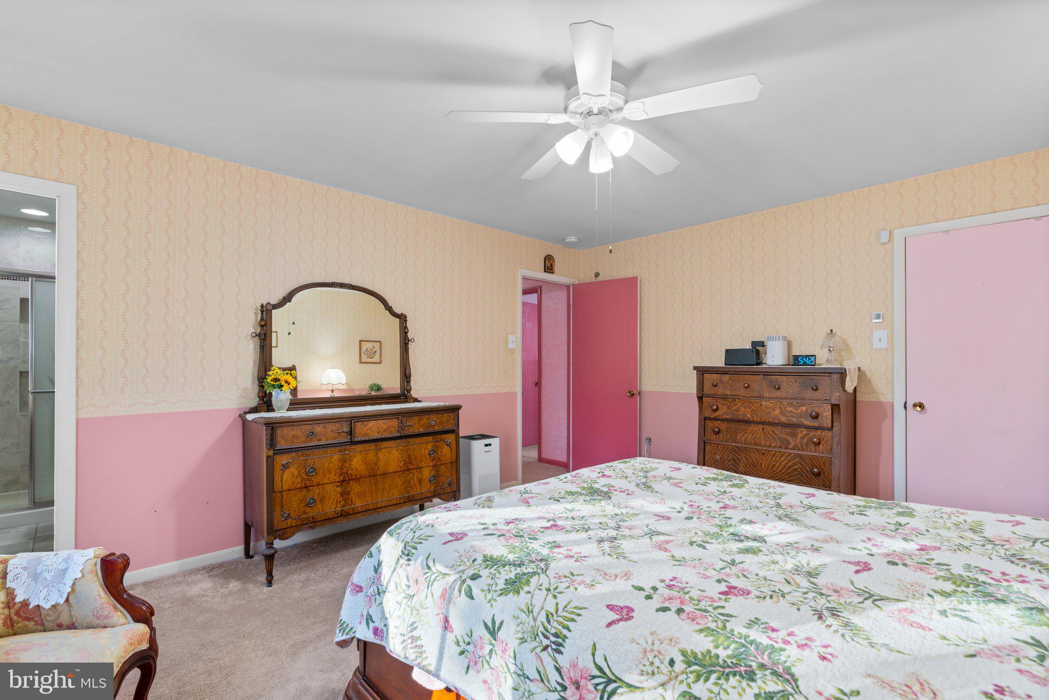 VILLAGE OF OWEN BROWN - Residential