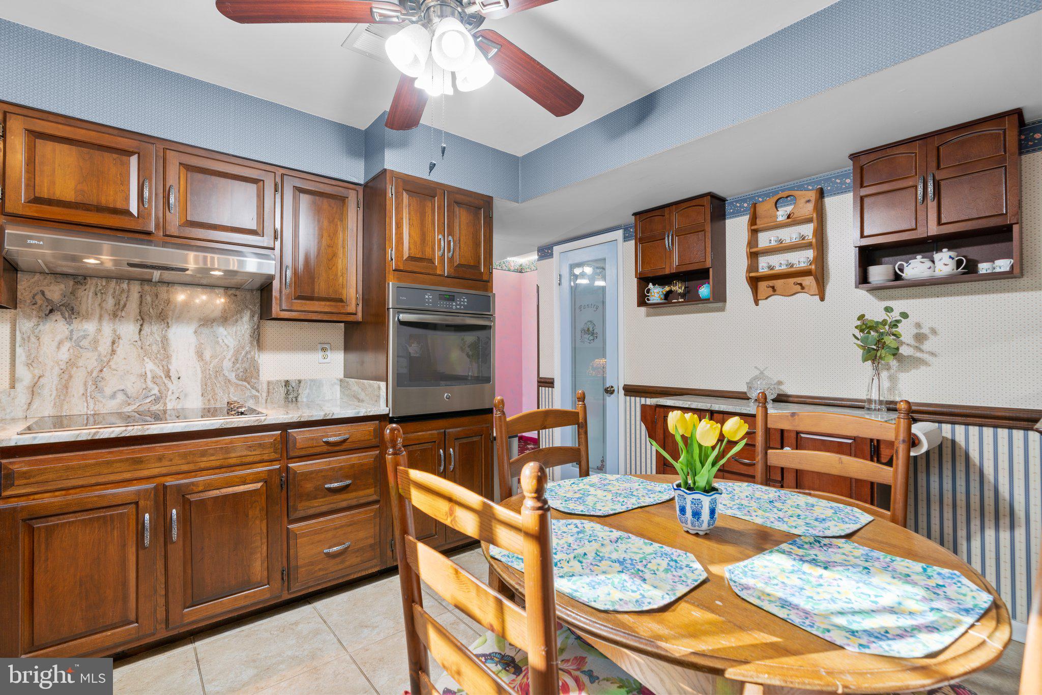 VILLAGE OF OWEN BROWN - Residential