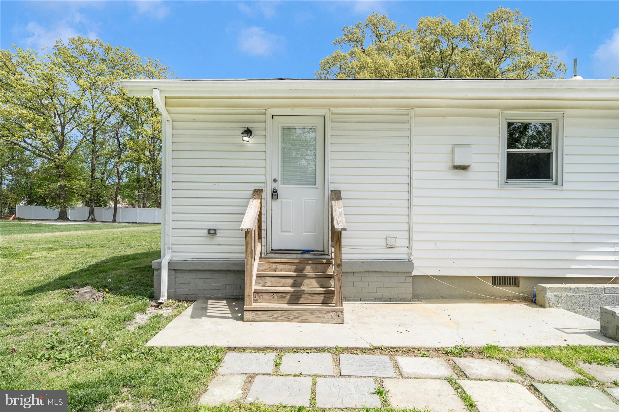 TEMPLE HILLS - Residential