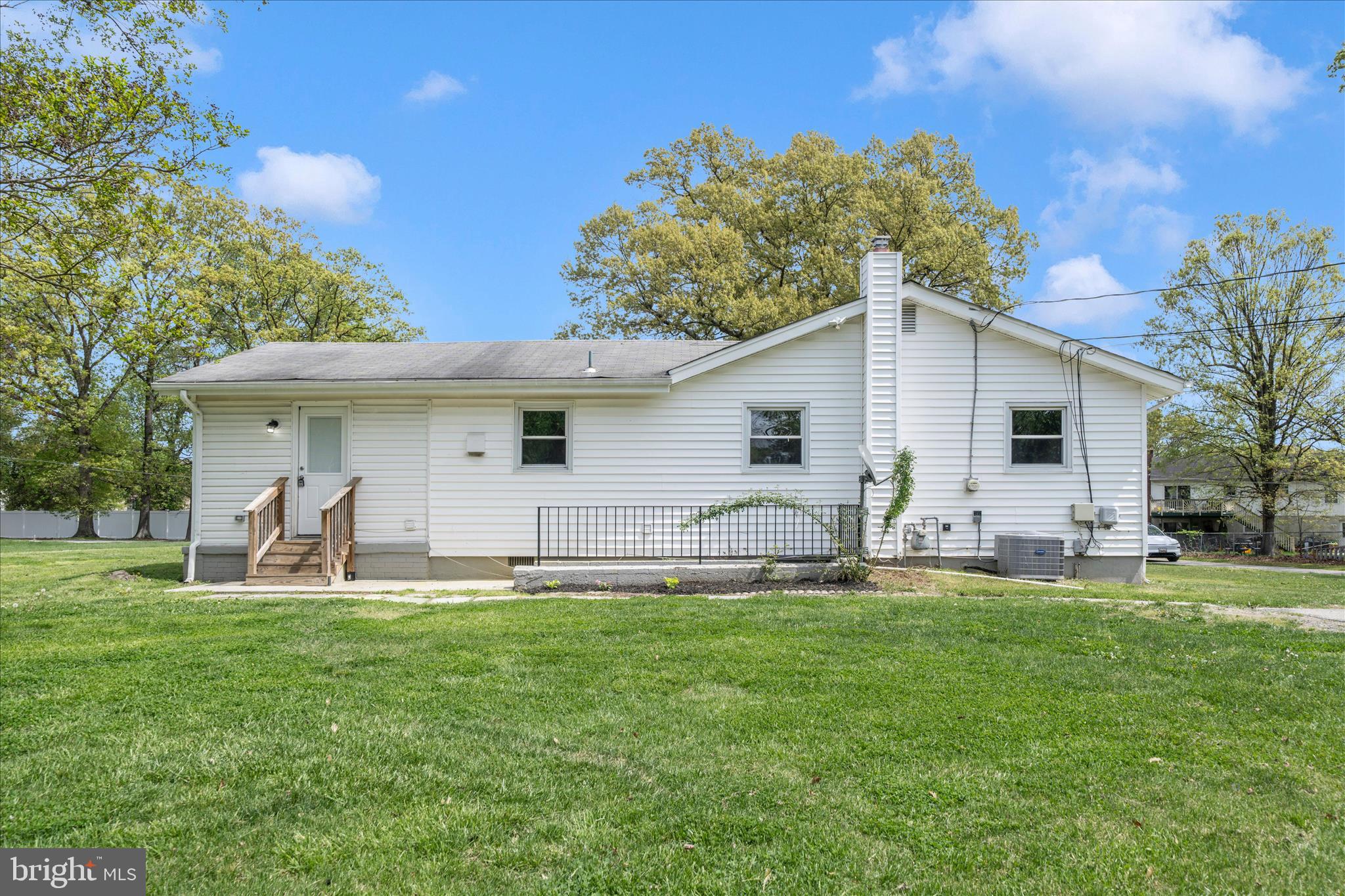 TEMPLE HILLS - Residential