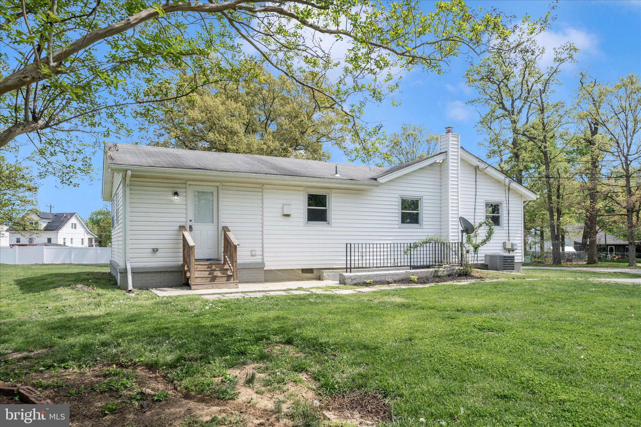 TEMPLE HILLS - Residential