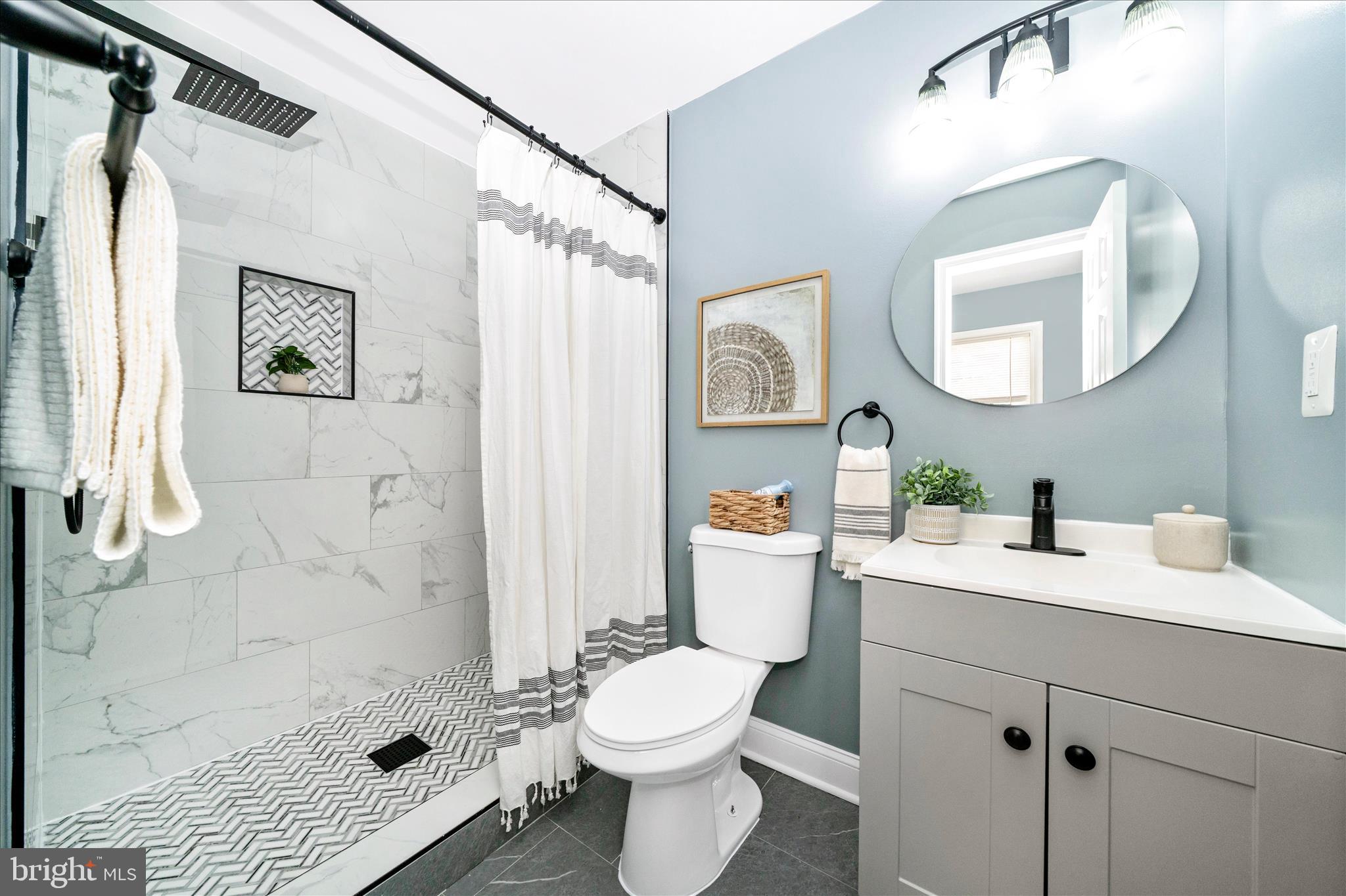 TEMPLE HILLS - Residential