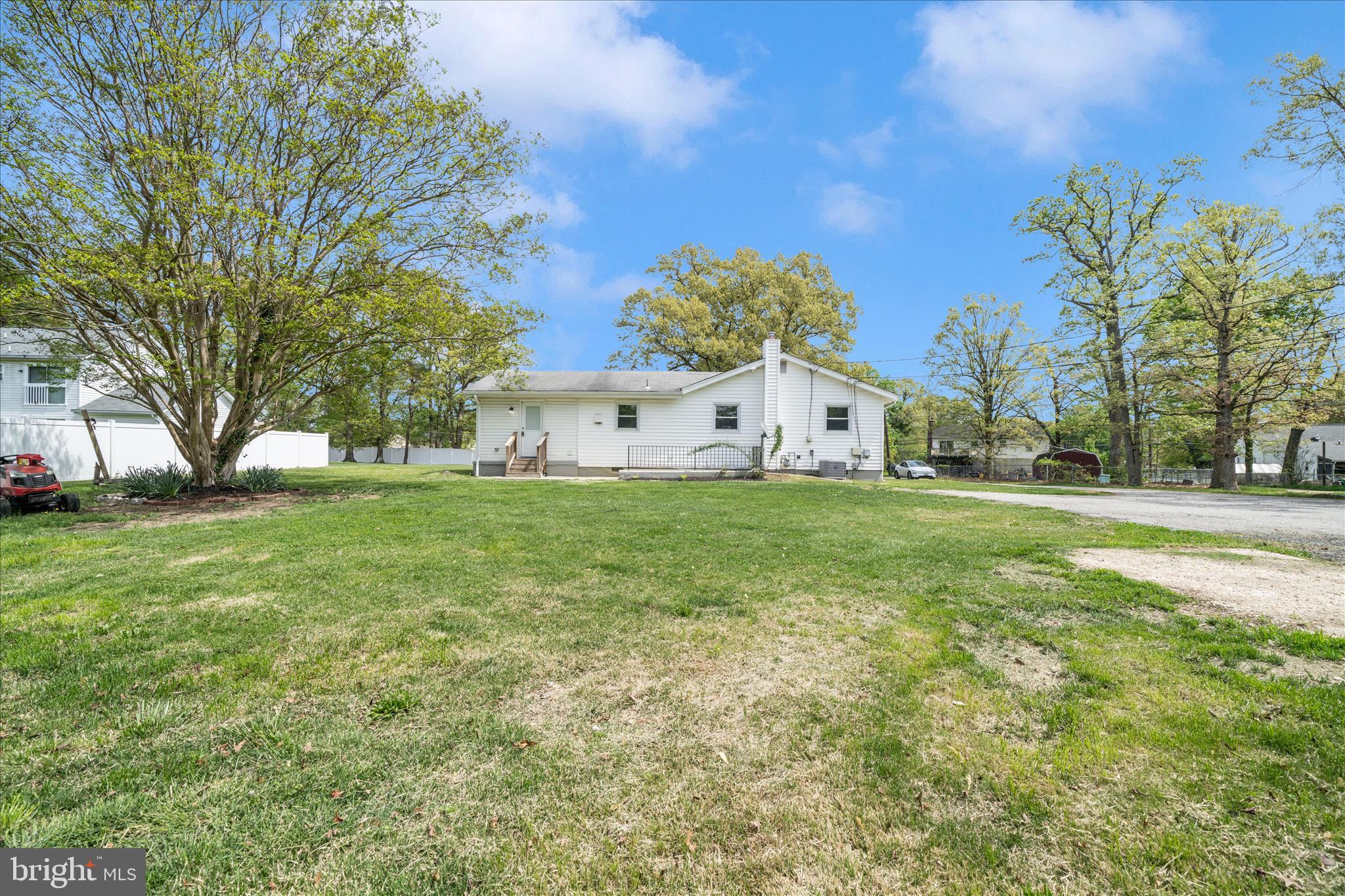 TEMPLE HILLS - Residential