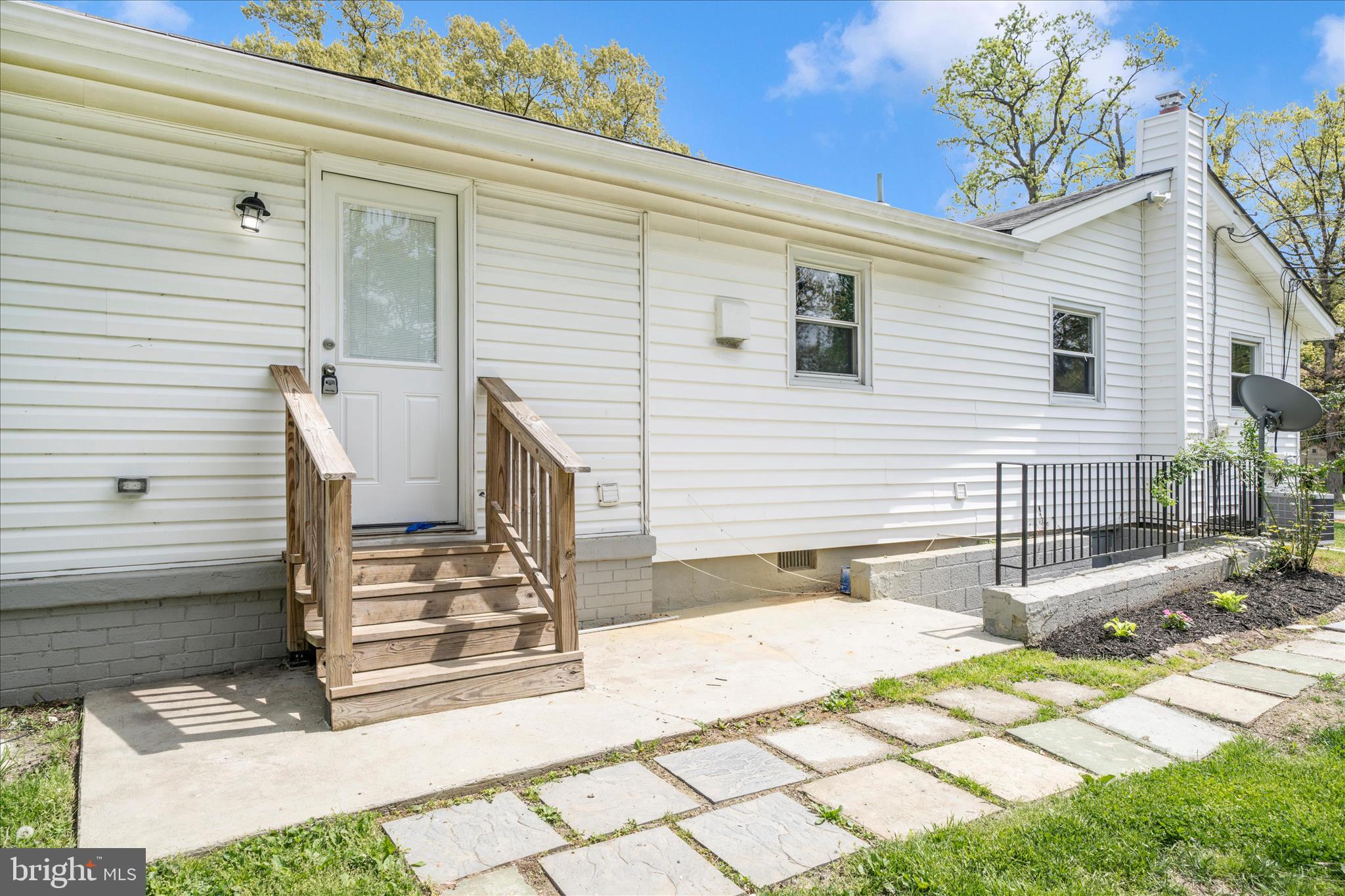 TEMPLE HILLS - Residential