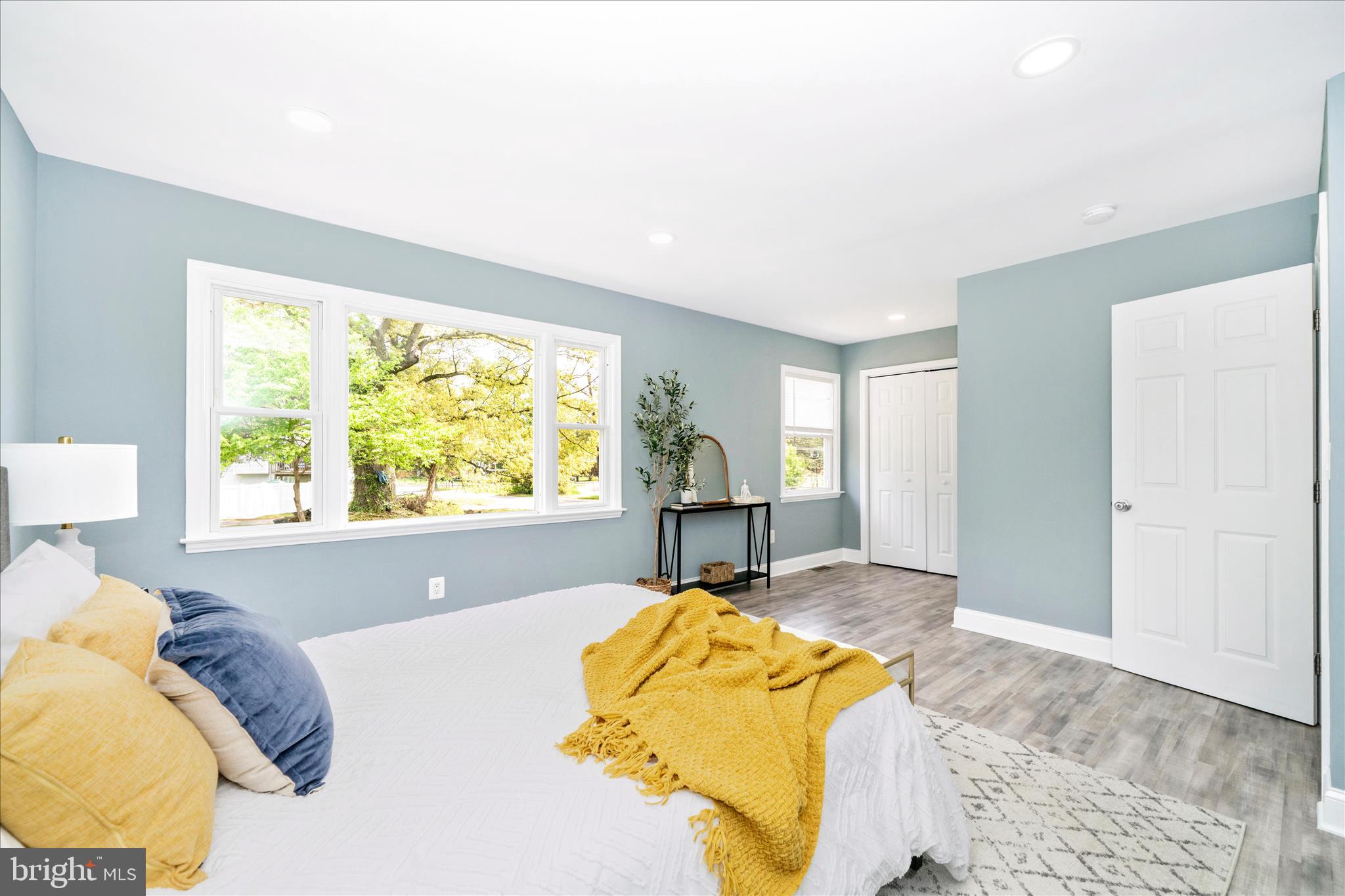 TEMPLE HILLS - Residential