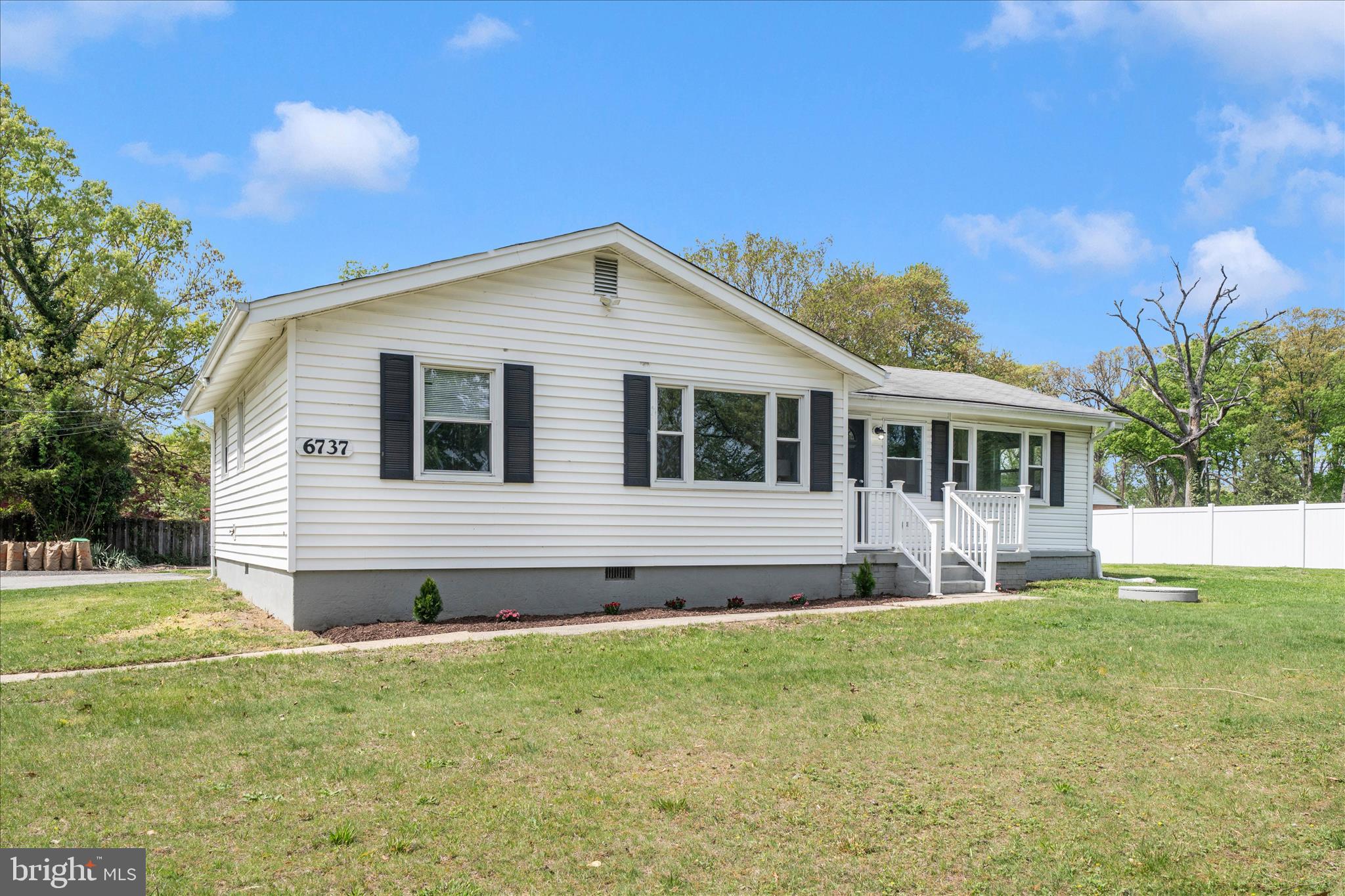 TEMPLE HILLS - Residential