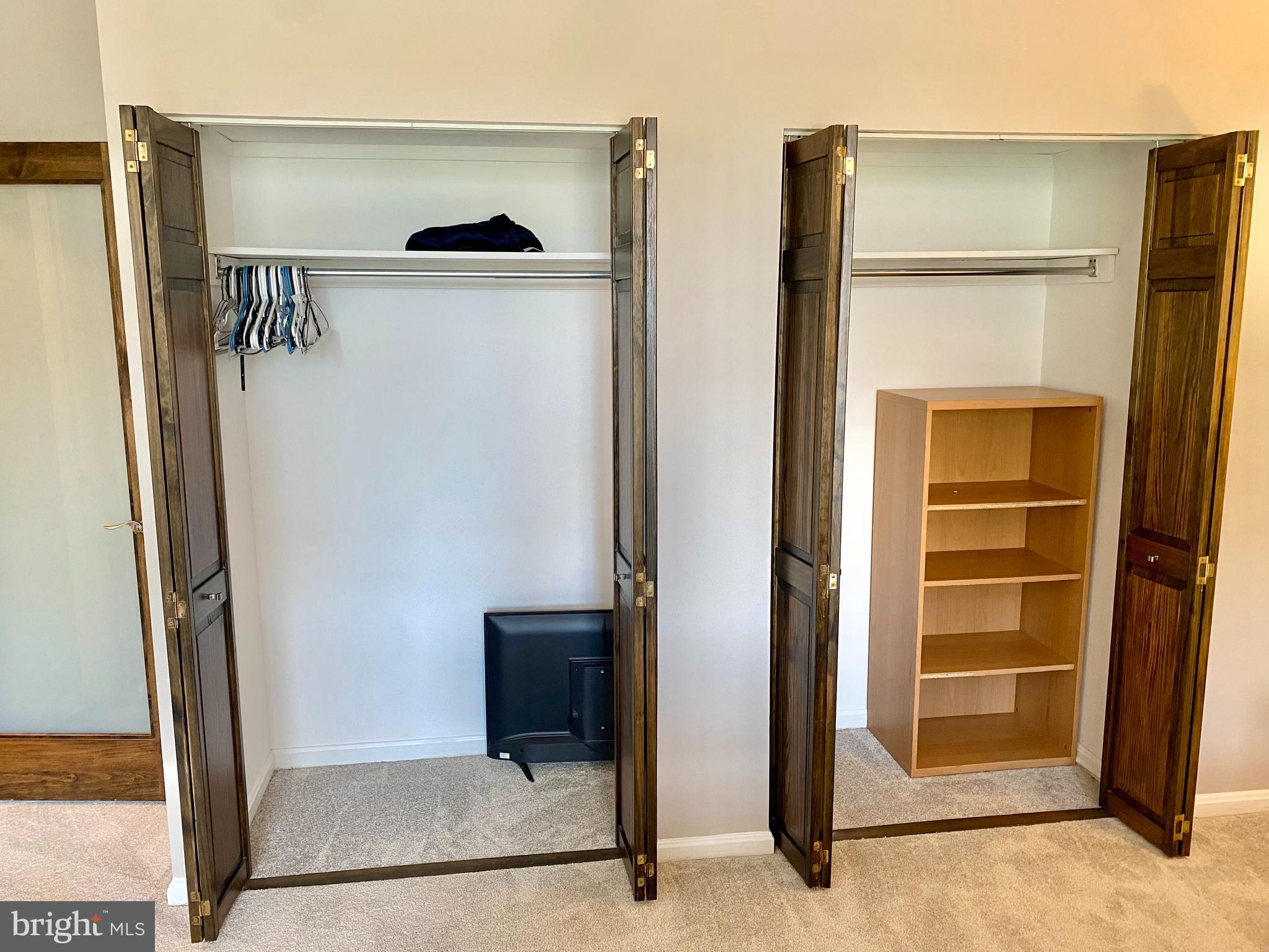 SKYLINE HOUSE - Residential Lease