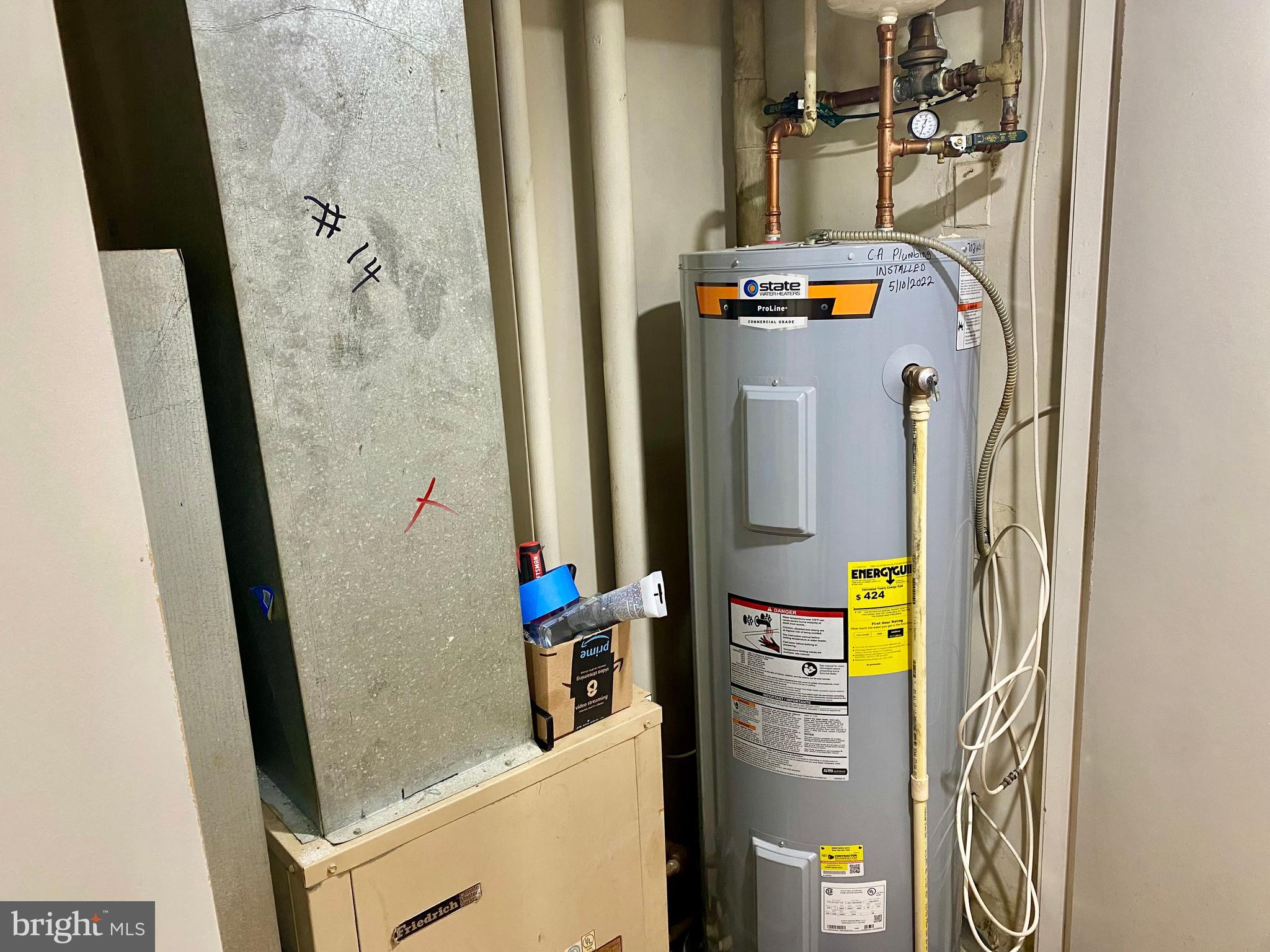 SKYLINE HOUSE - Residential Lease