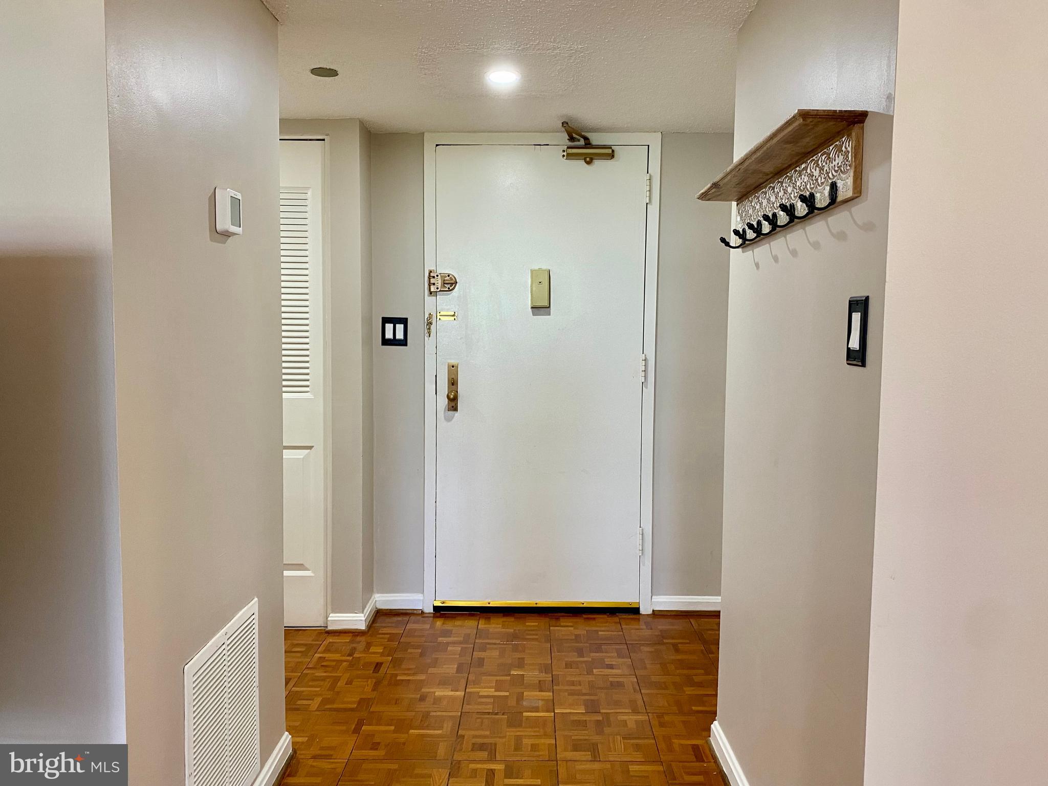 SKYLINE HOUSE - Residential Lease