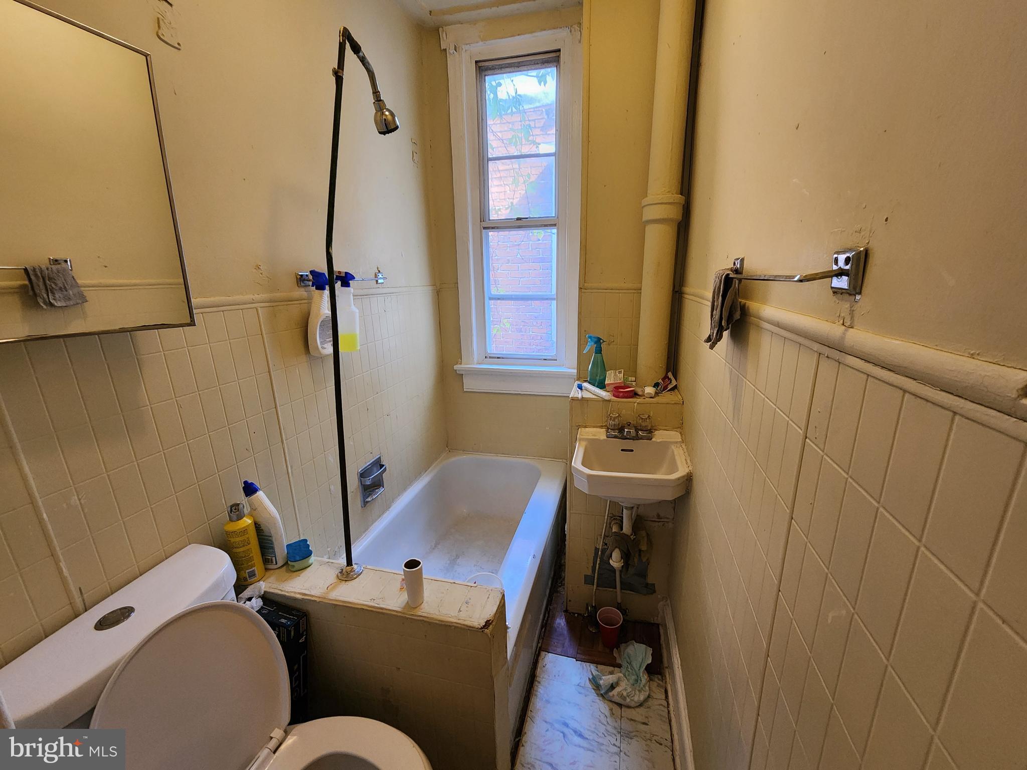 SANDTOWN-WINCHESTER - Residential