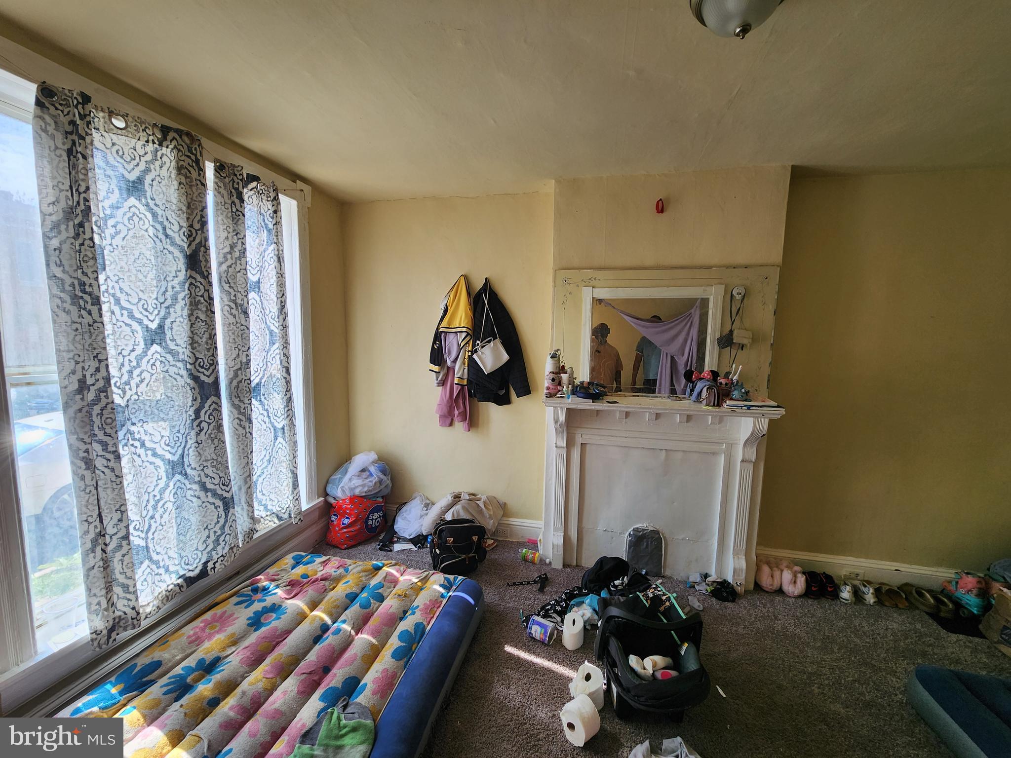 SANDTOWN-WINCHESTER - Residential