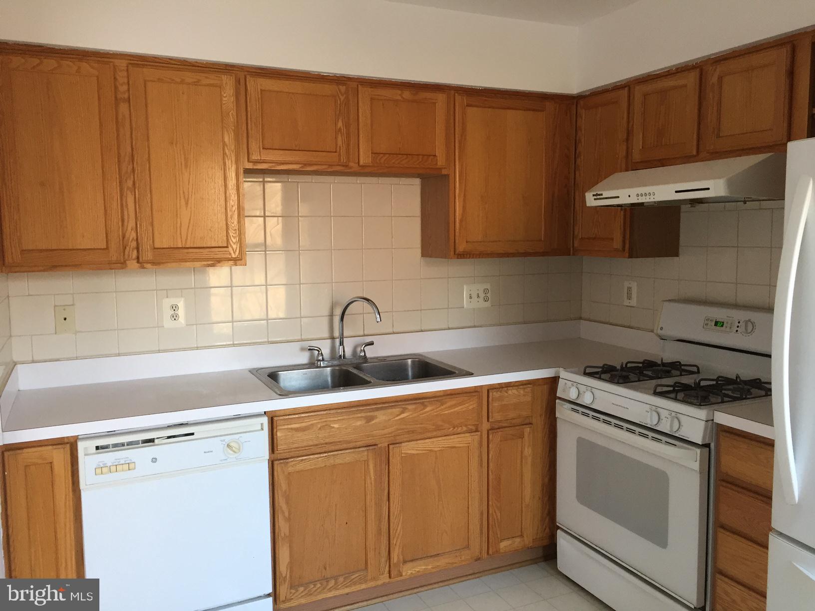 AMBERLEA FARM - Residential Lease