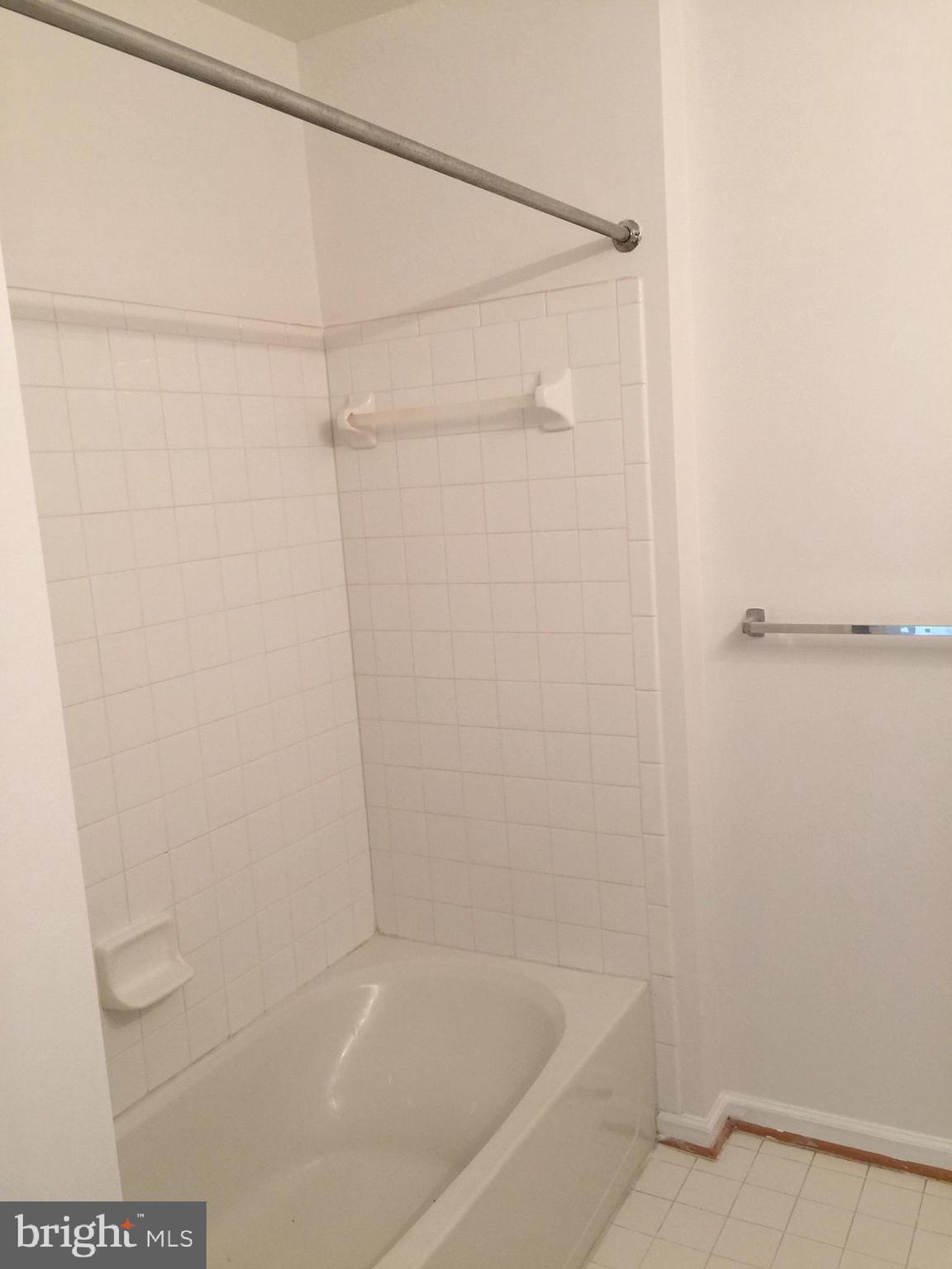 AMBERLEA FARM - Residential Lease