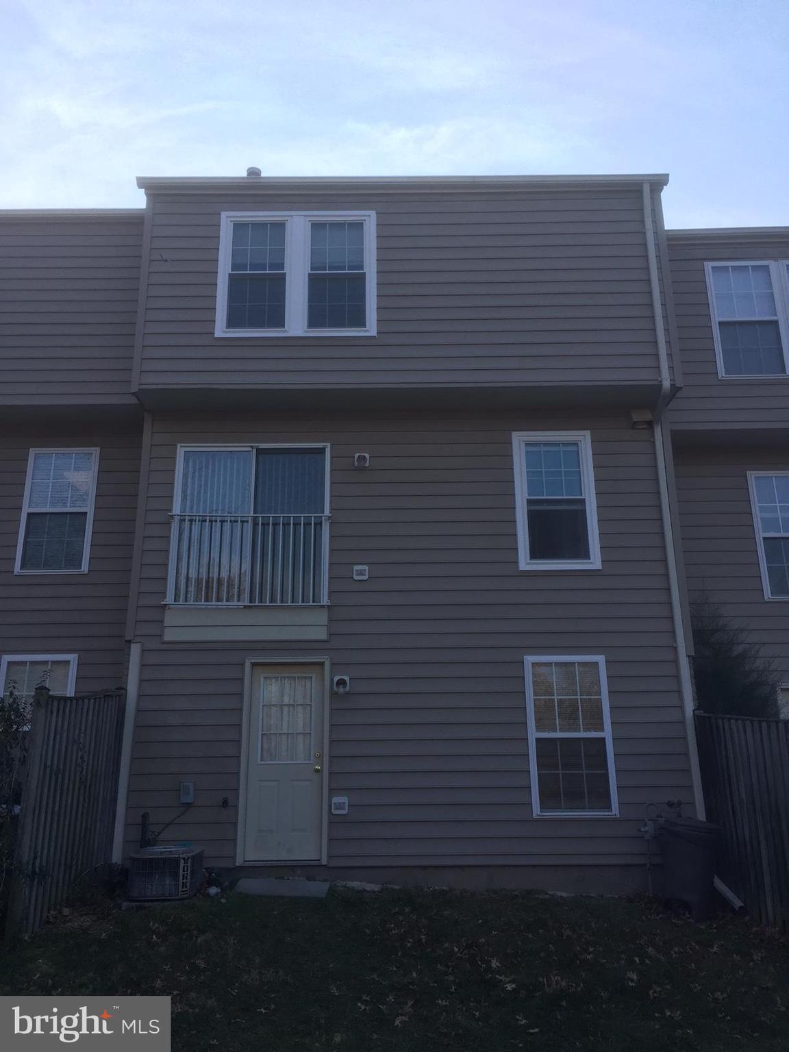 AMBERLEA FARM - Residential Lease