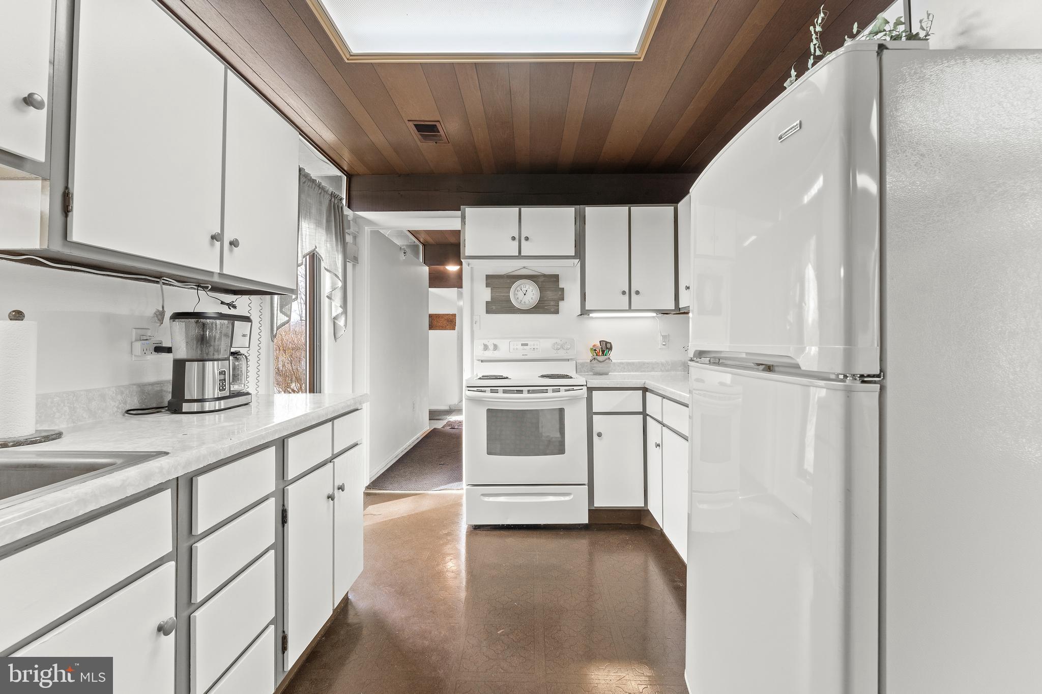 OAK RIDGE ESTATES - Residential