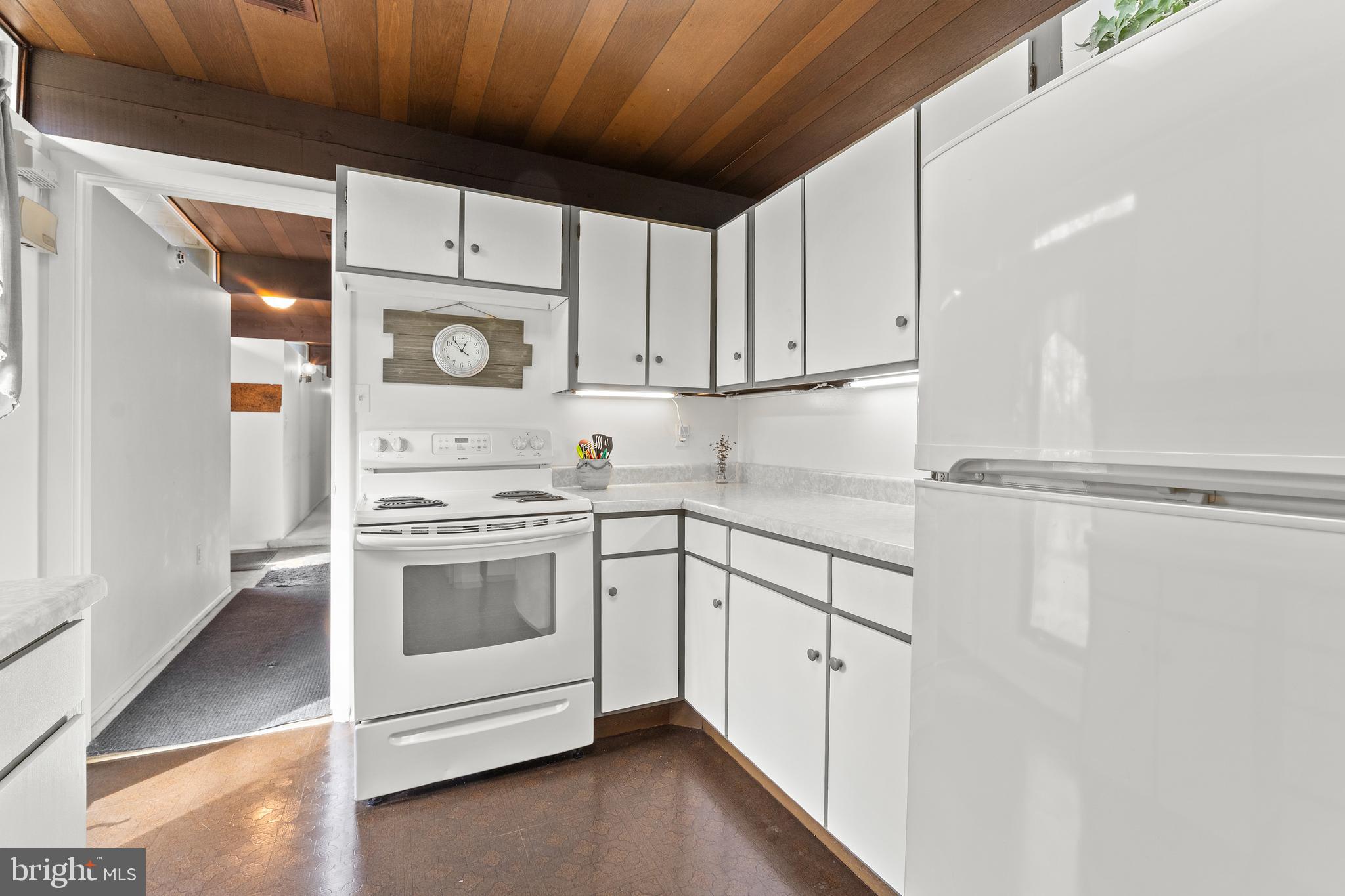 OAK RIDGE ESTATES - Residential