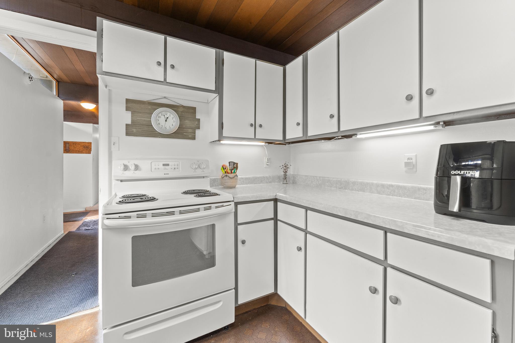 OAK RIDGE ESTATES - Residential