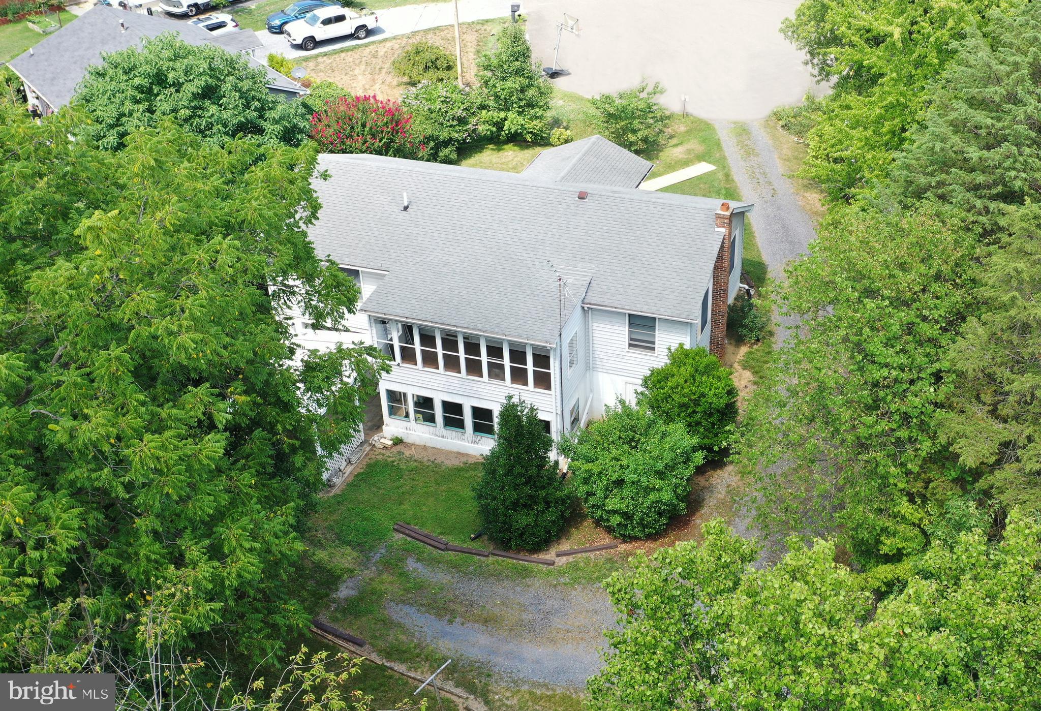 2111 SHAWN DRIVE