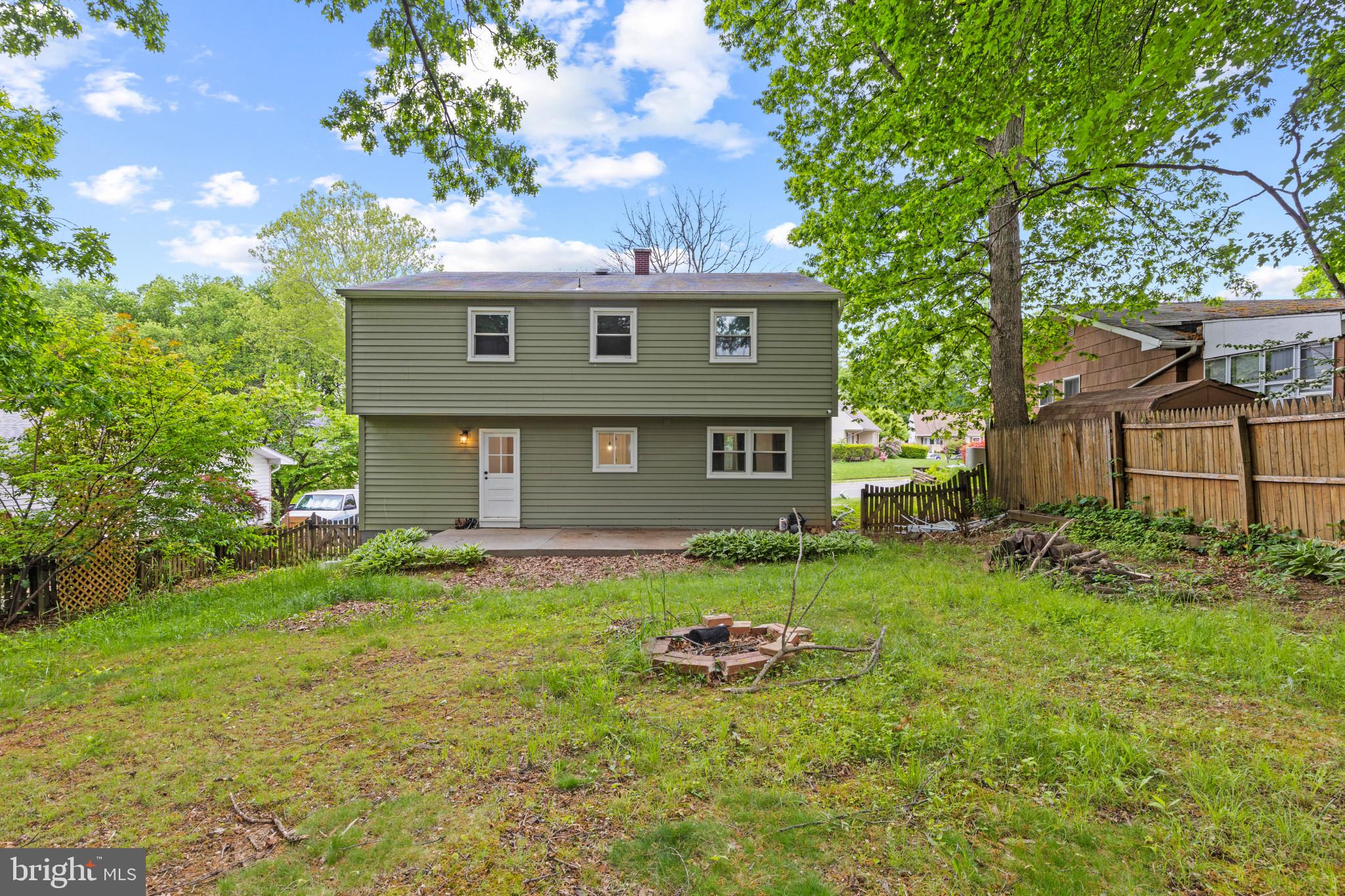 WESTBURY - Residential
