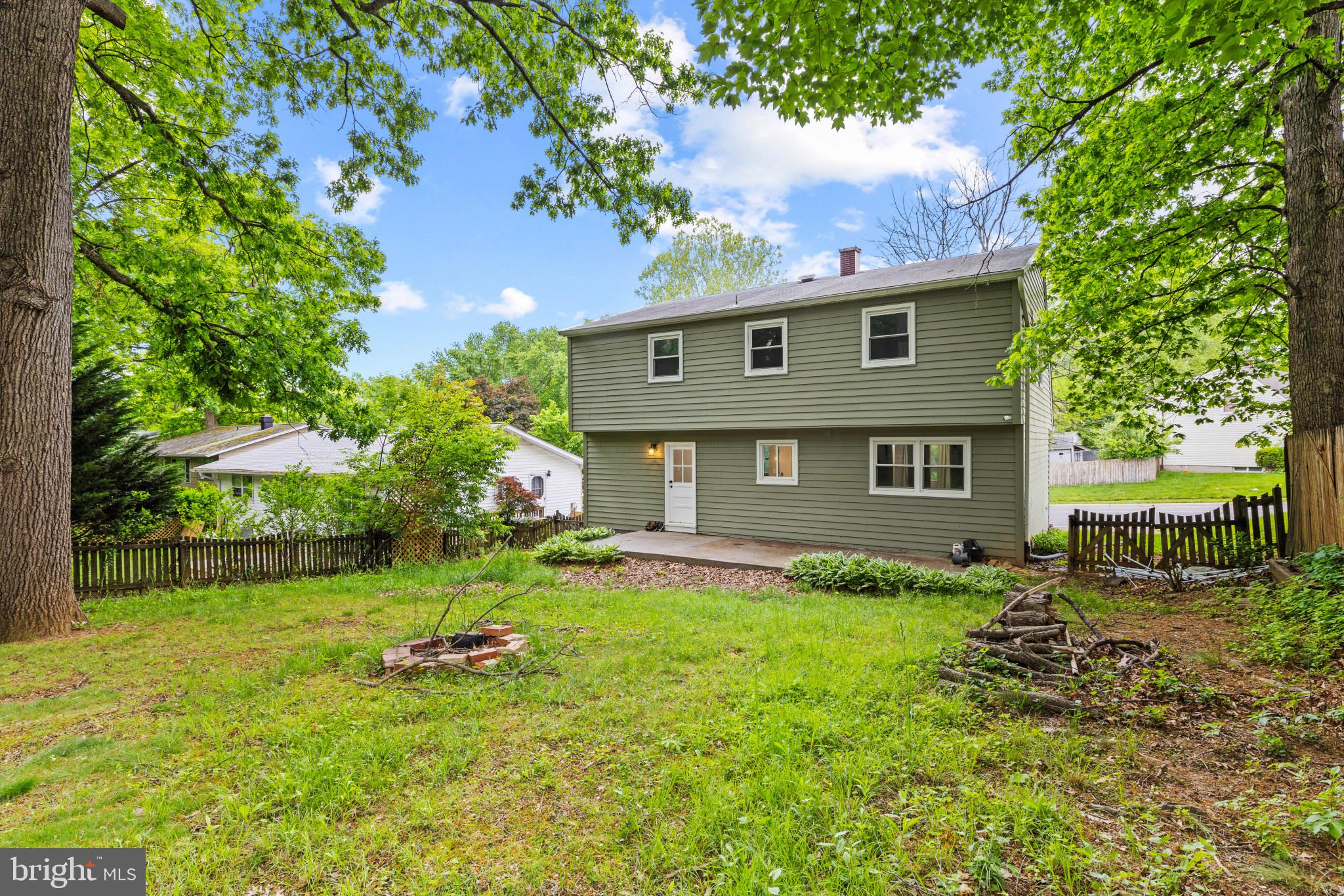 WESTBURY - Residential