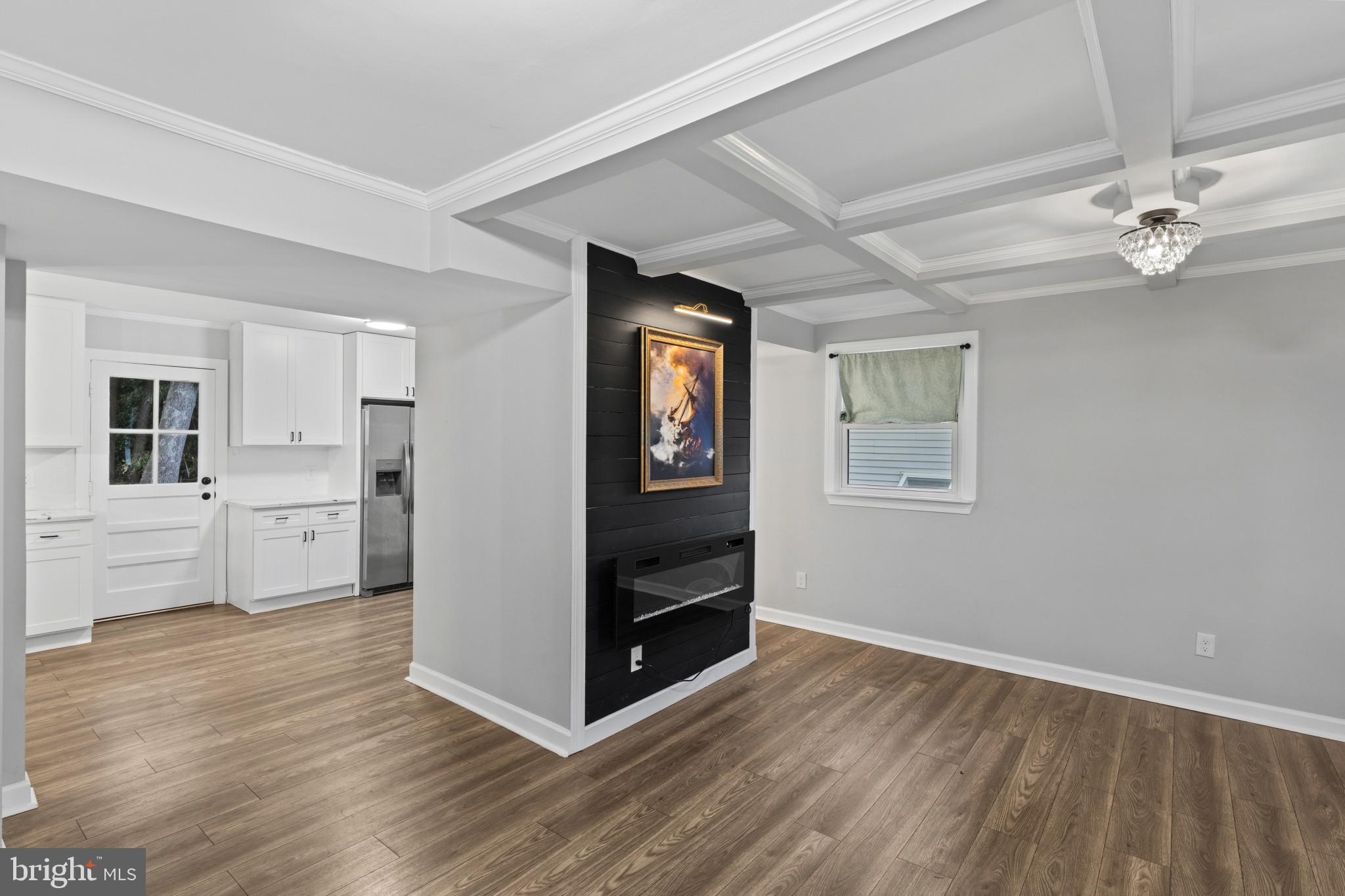 WESTBURY - Residential