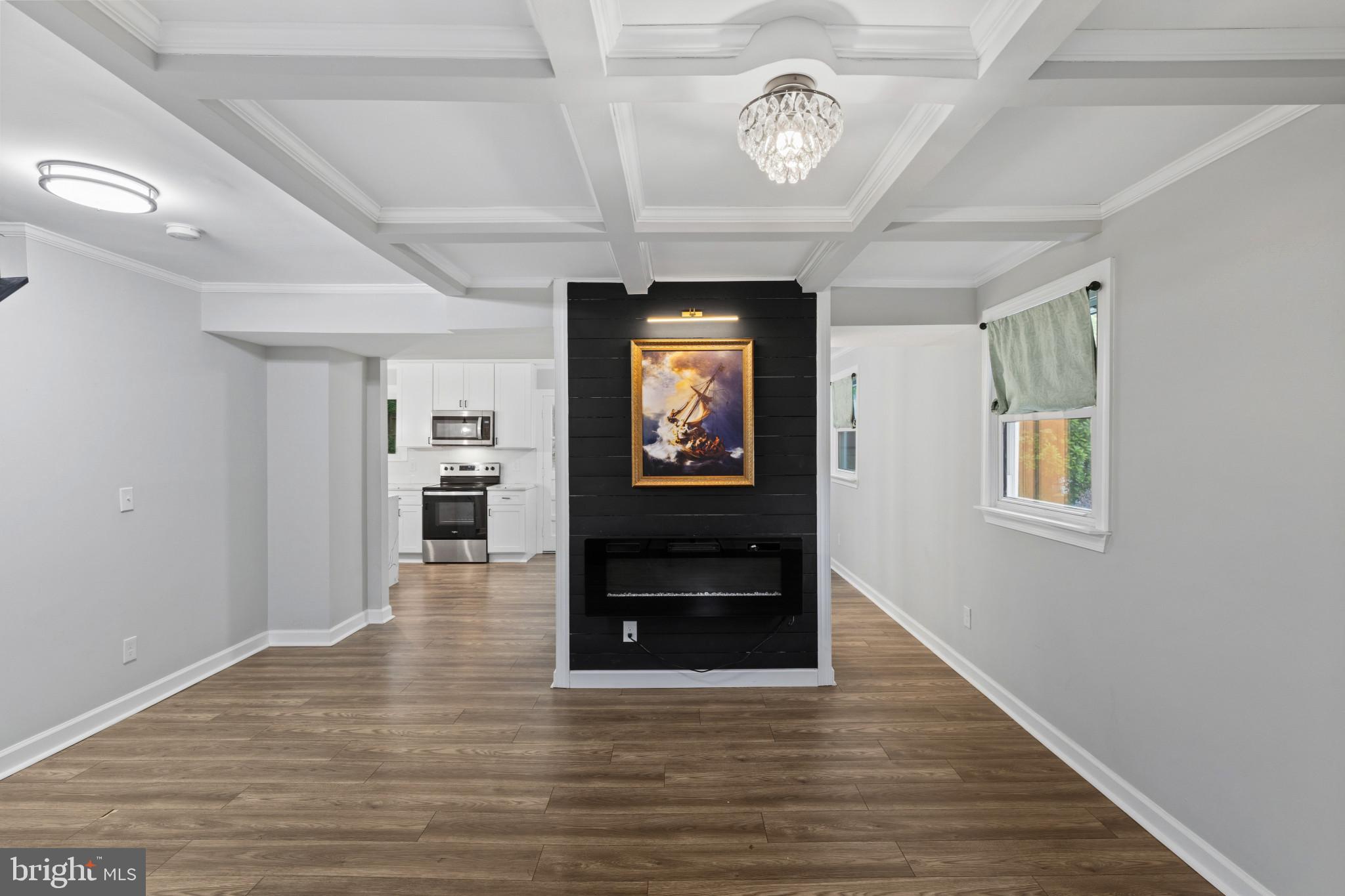 WESTBURY - Residential