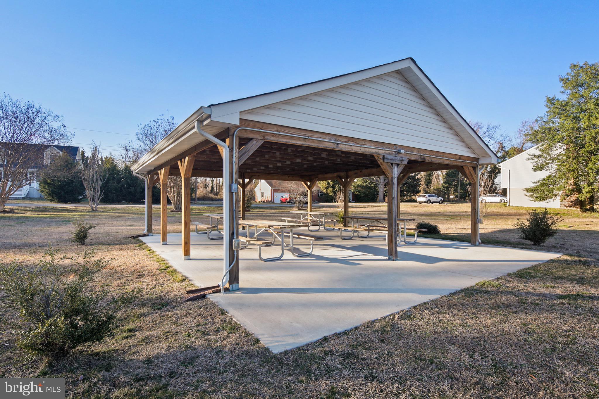 BAYSIDE BEACH - Residential