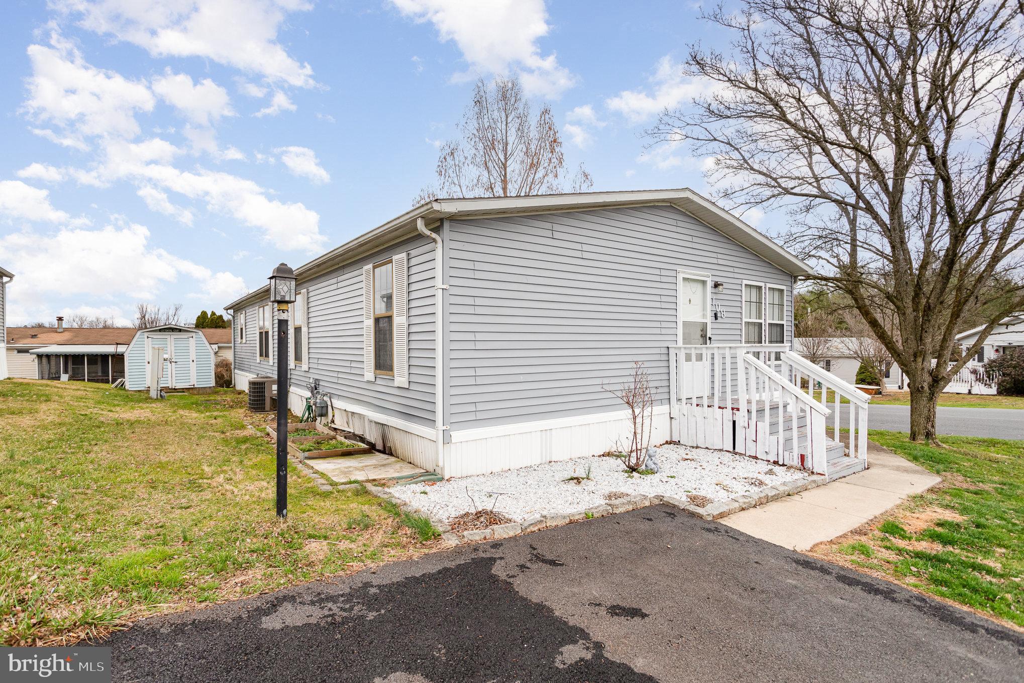 108 COTTONTAIL COURT