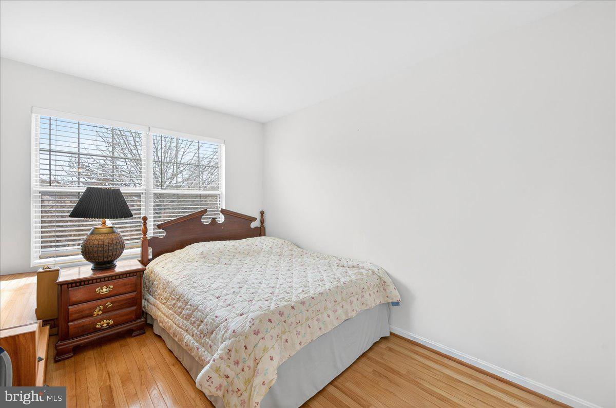 CENTRE RIDGE LAND BAY - Residential