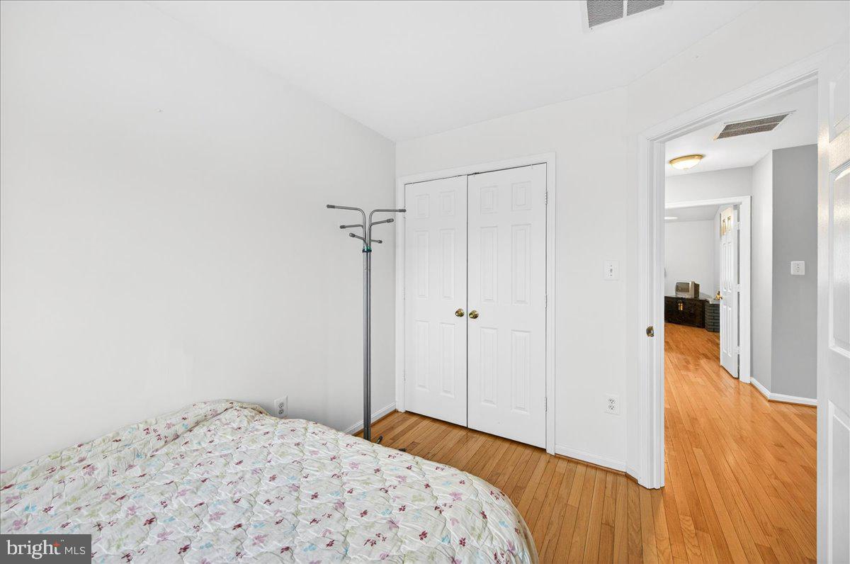 CENTRE RIDGE LAND BAY - Residential