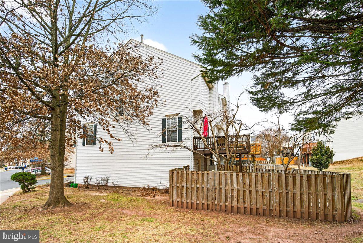 CENTRE RIDGE LAND BAY - Residential