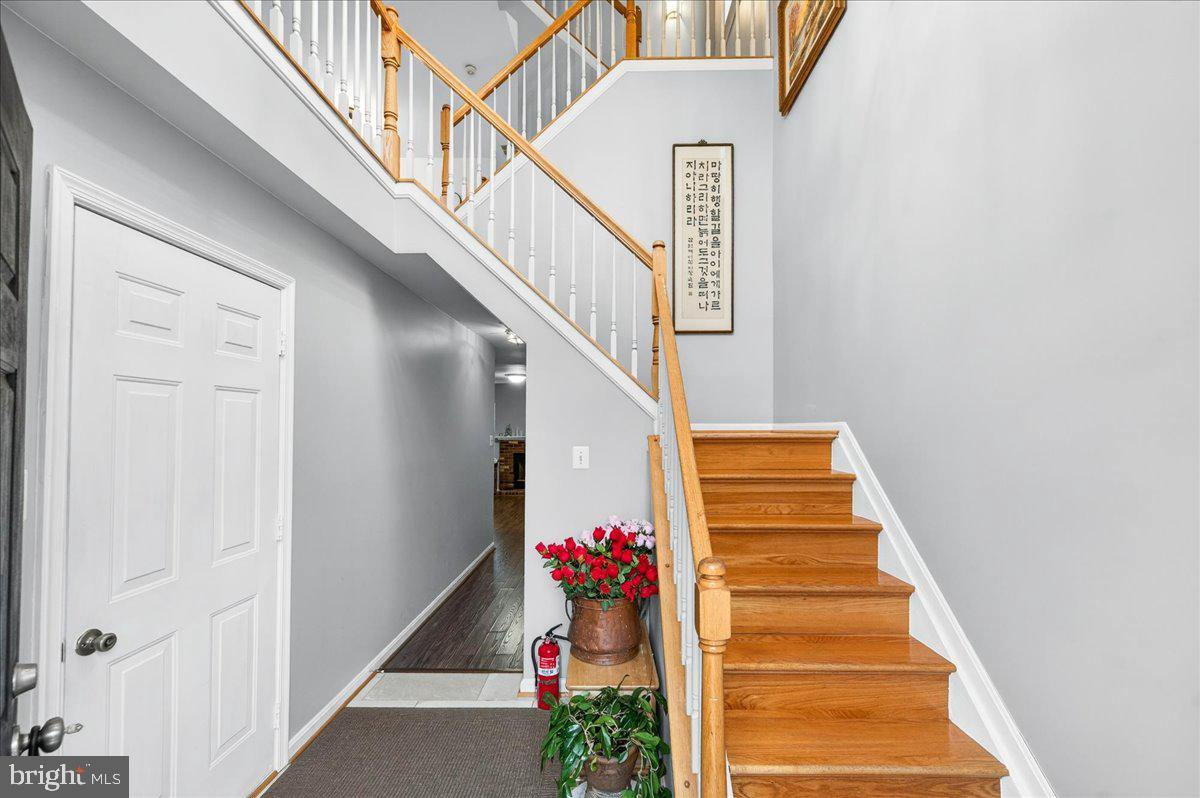 CENTRE RIDGE LAND BAY - Residential