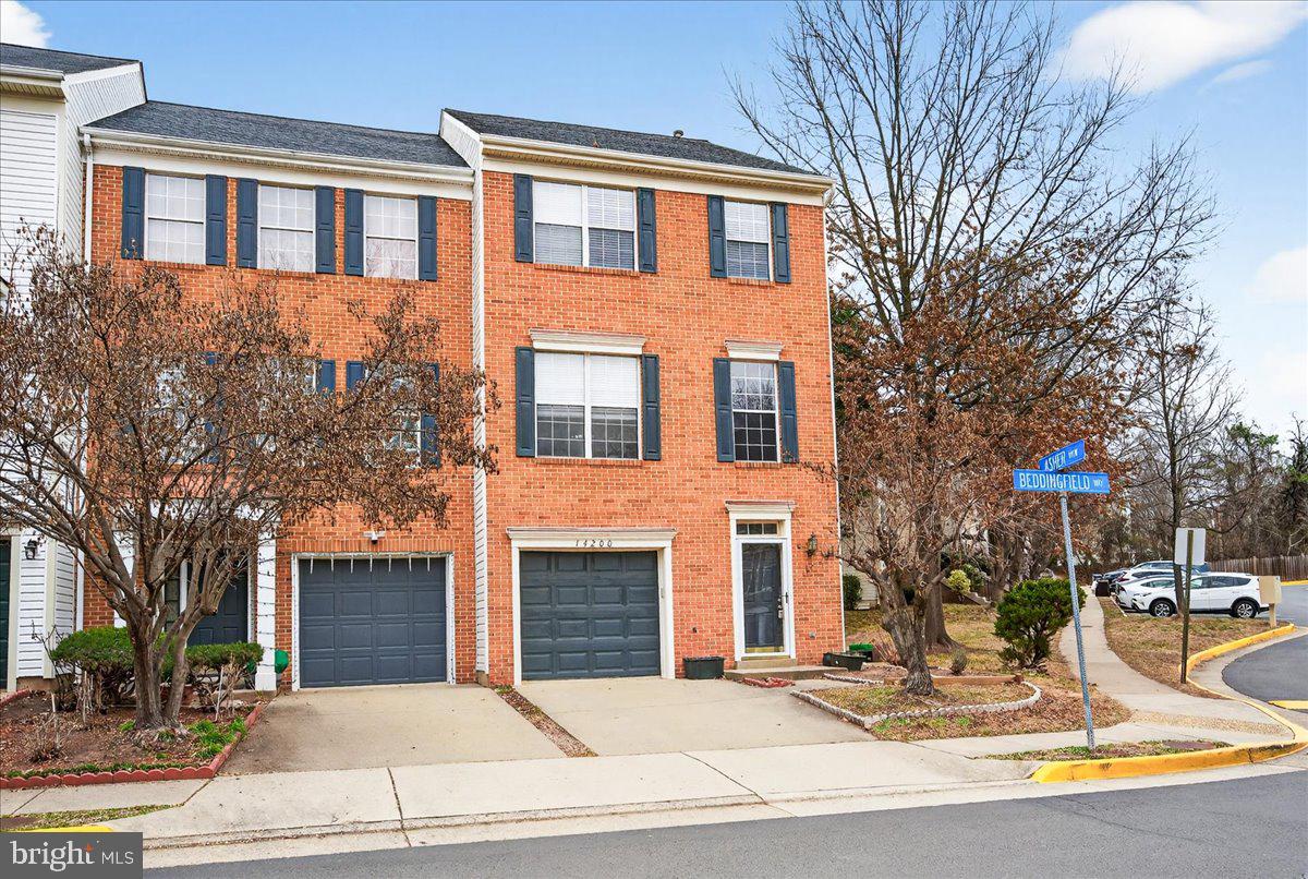 CENTRE RIDGE LAND BAY - Residential