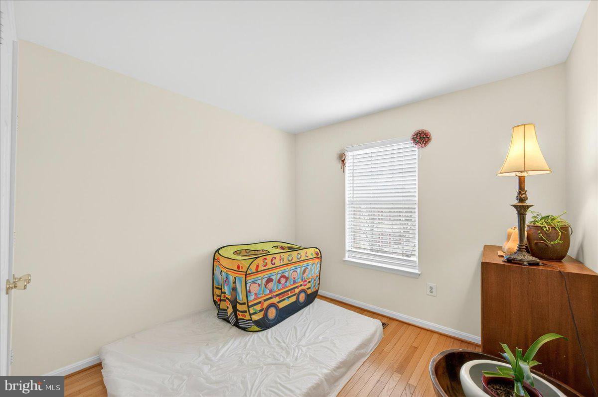 CENTRE RIDGE LAND BAY - Residential