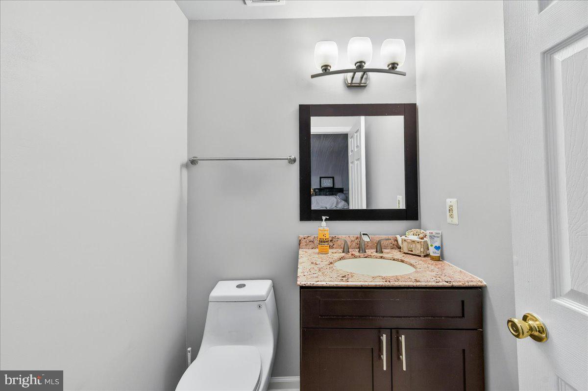 CENTRE RIDGE LAND BAY - Residential