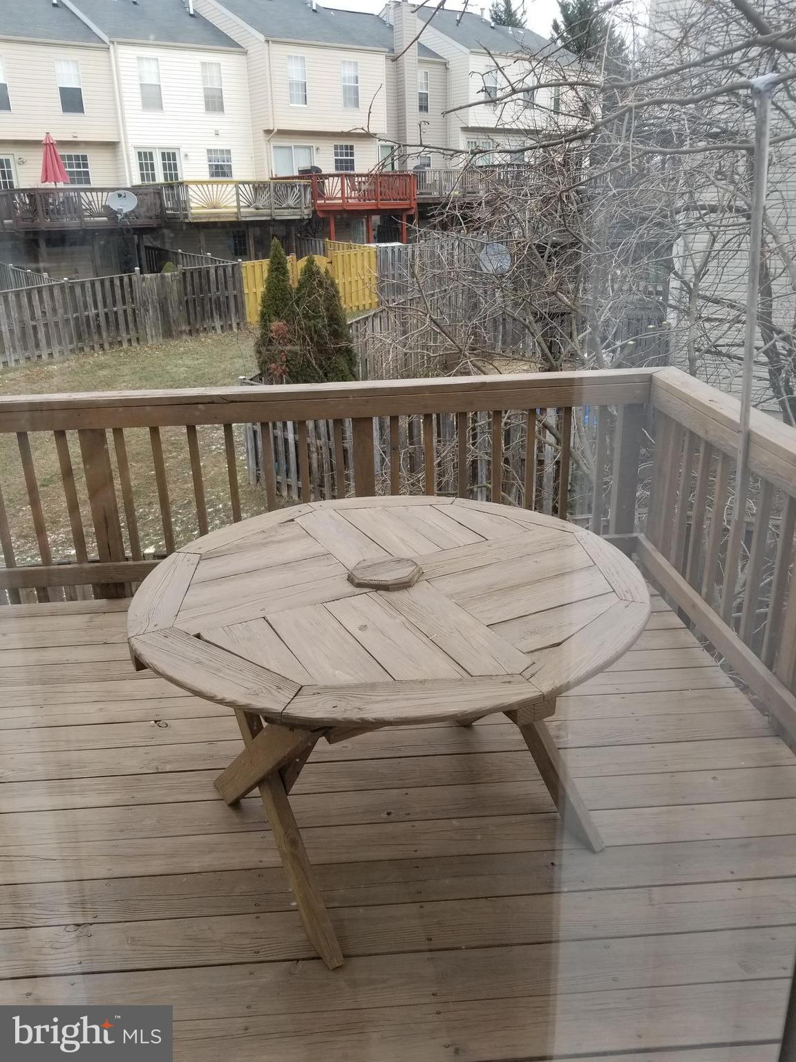 CENTRE RIDGE LAND BAY - Residential