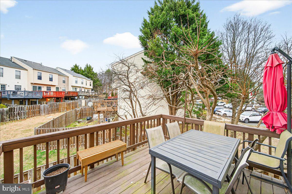 CENTRE RIDGE LAND BAY - Residential