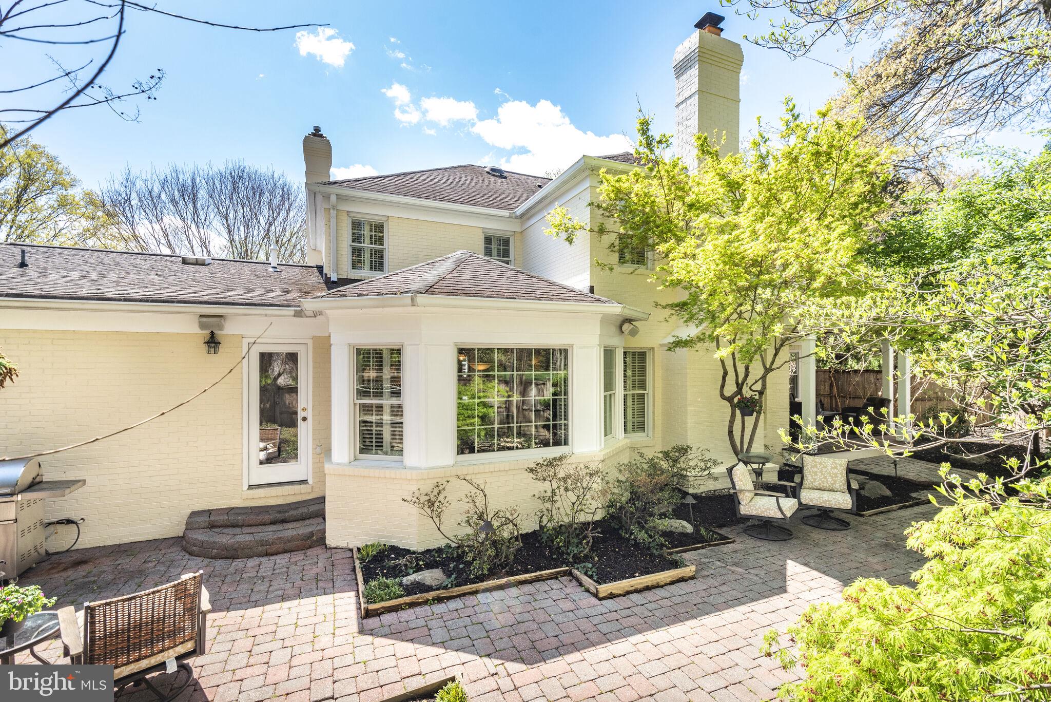 WINDSOR HILLS - Residential