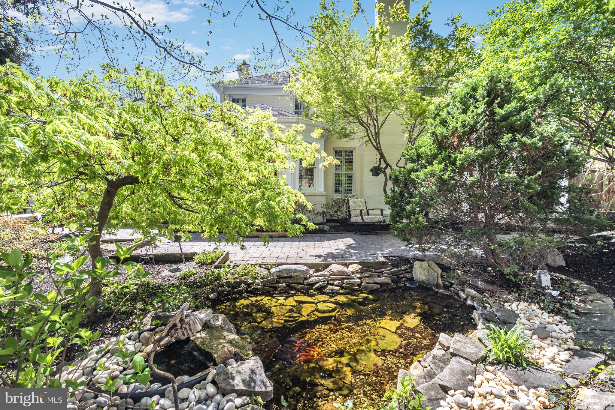 WINDSOR HILLS - Residential