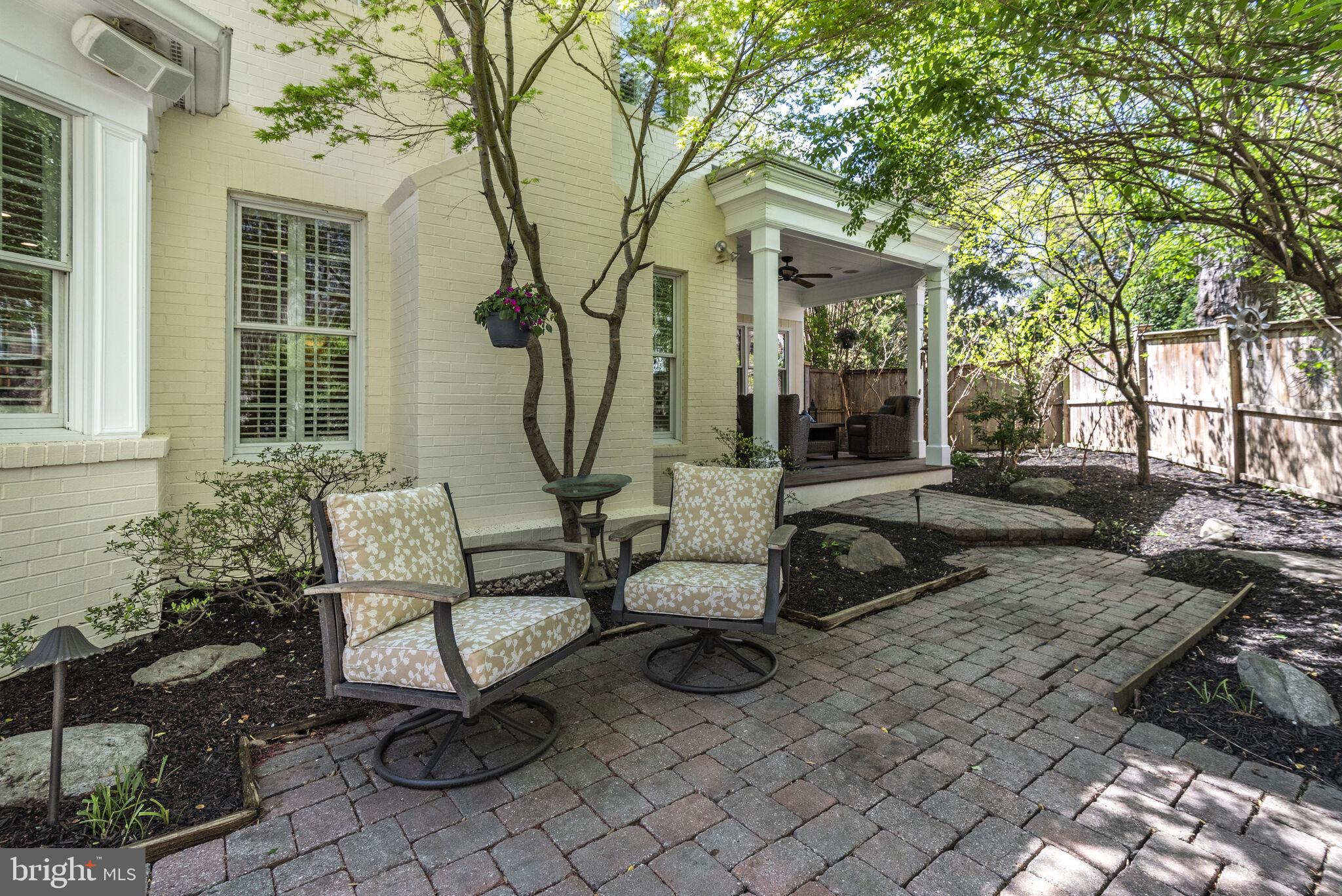 WINDSOR HILLS - Residential