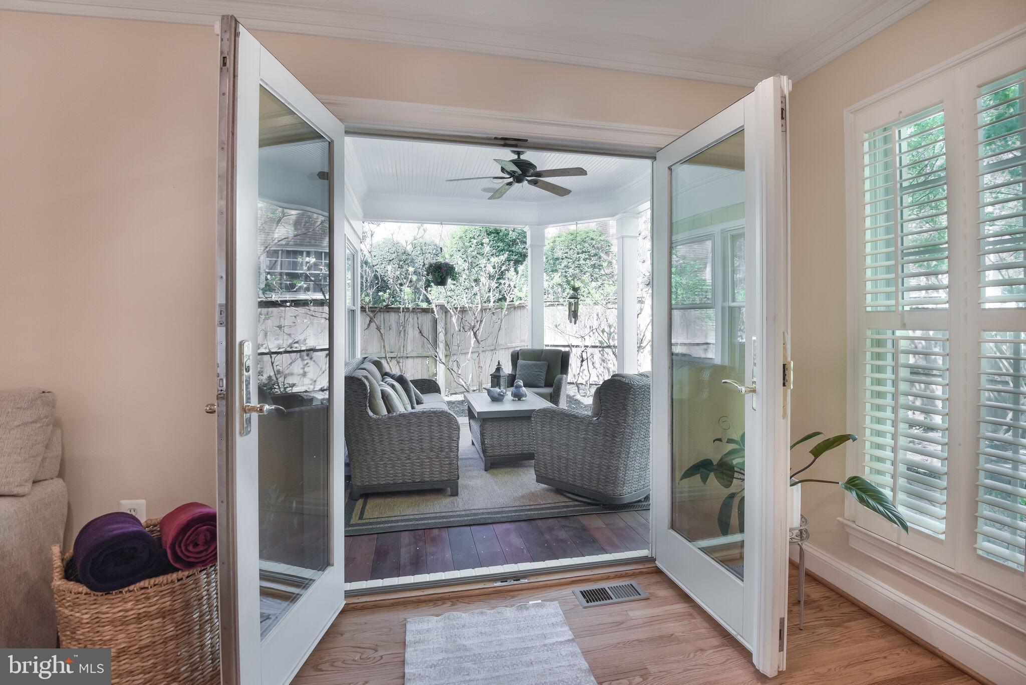 WINDSOR HILLS - Residential