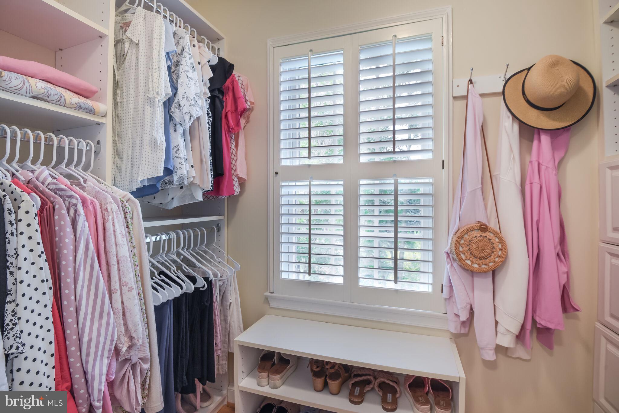 WINDSOR HILLS - Residential