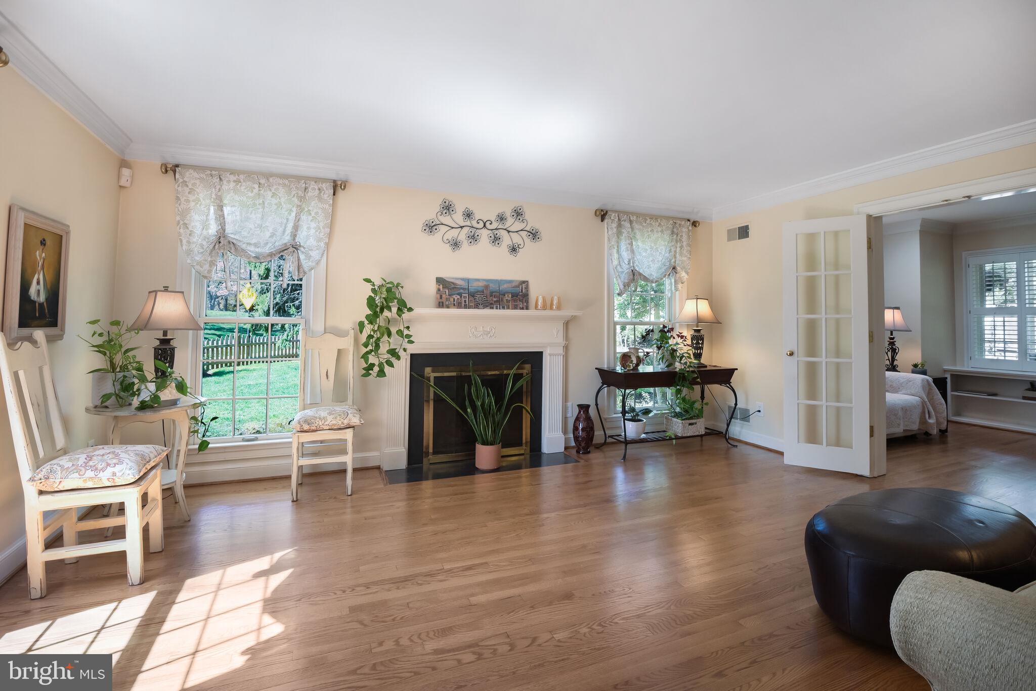 WINDSOR HILLS - Residential