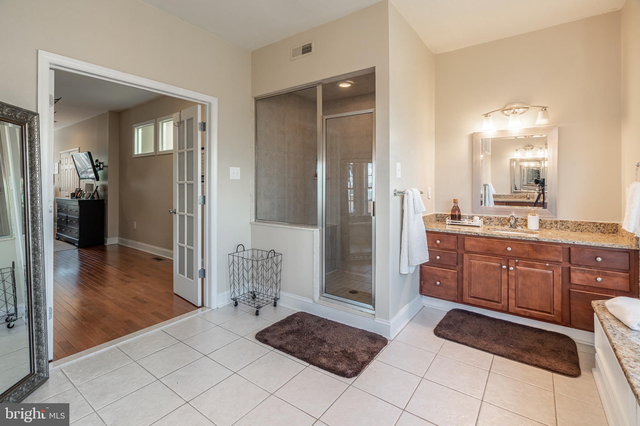 GRADUATE HOSPITAL - Residential