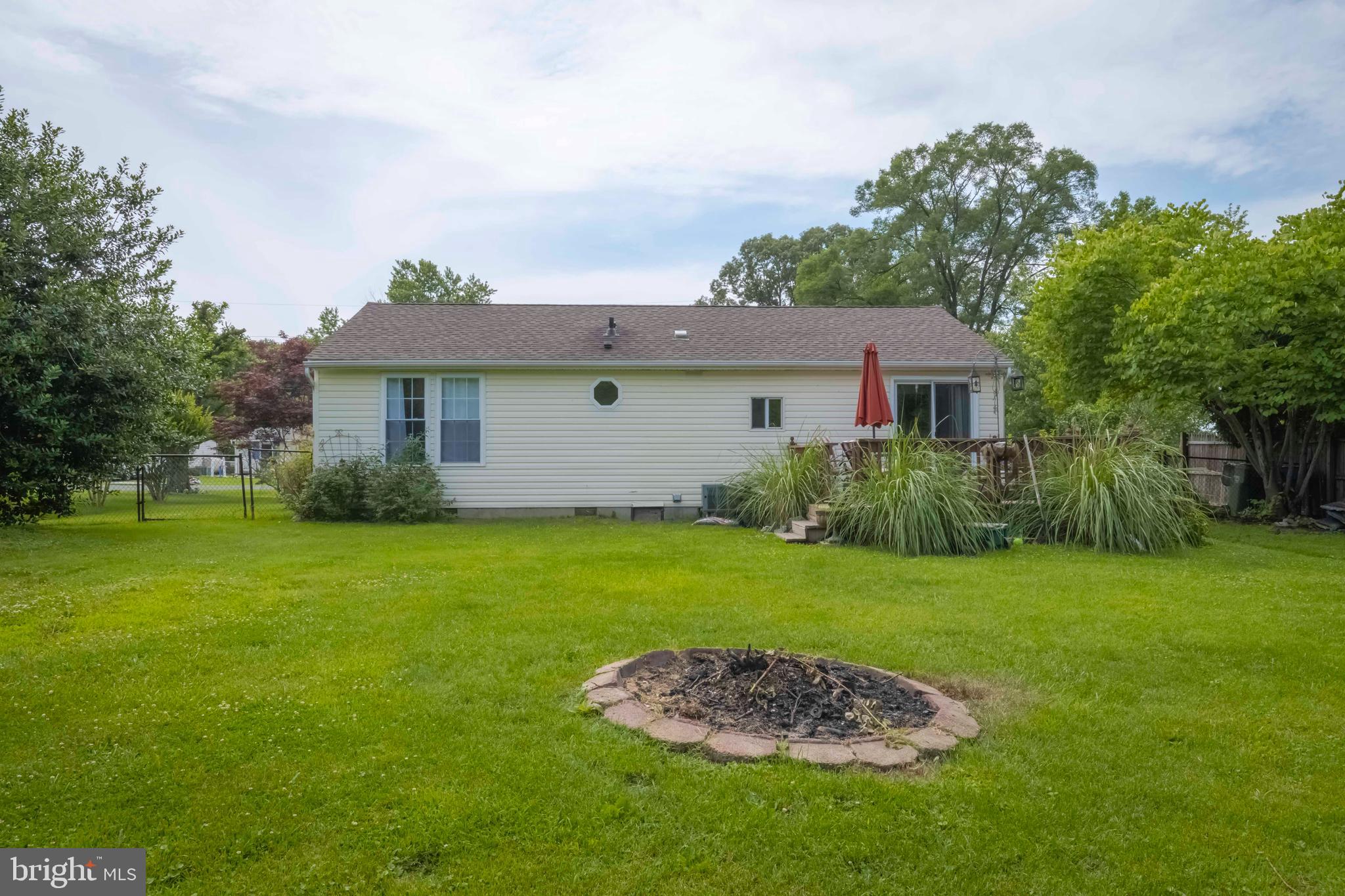 CRESTWOOD ACRES - Residential