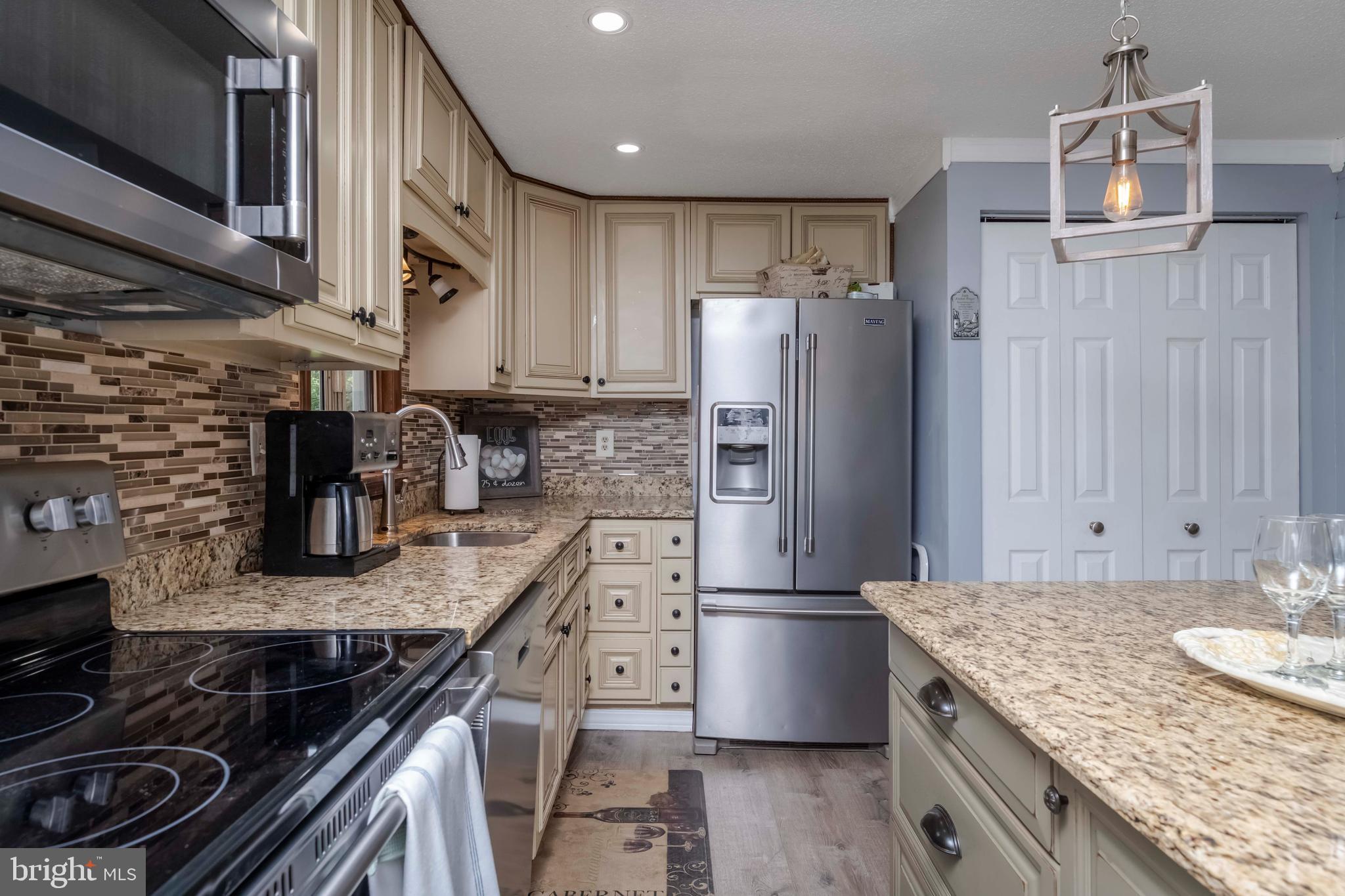 CRESTWOOD ACRES - Residential