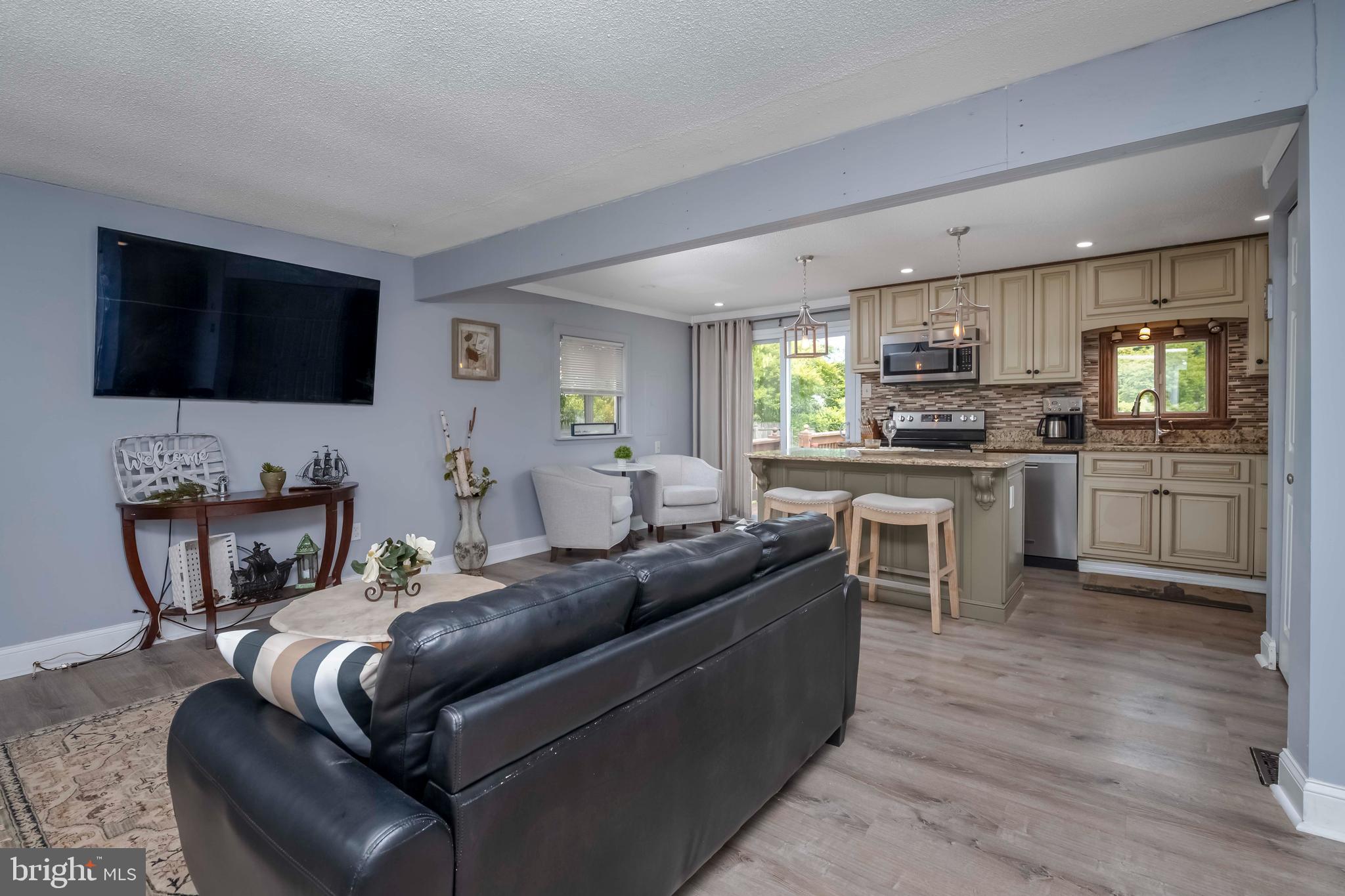 CRESTWOOD ACRES - Residential