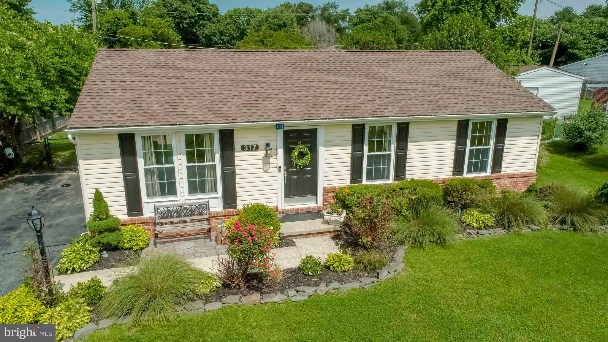 CRESTWOOD ACRES - Residential