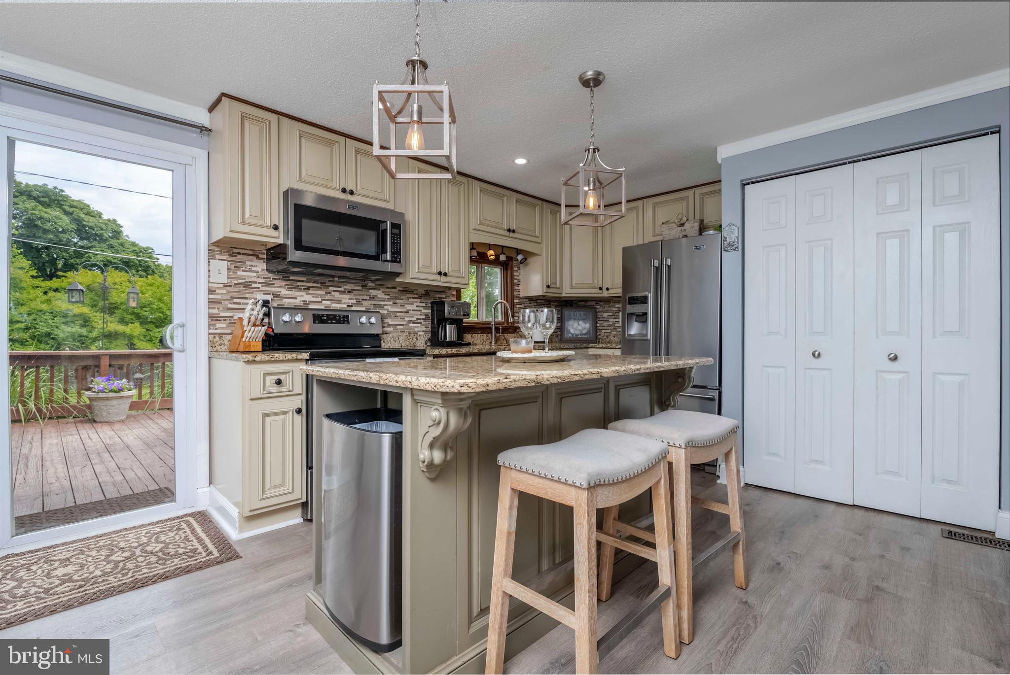 CRESTWOOD ACRES - Residential